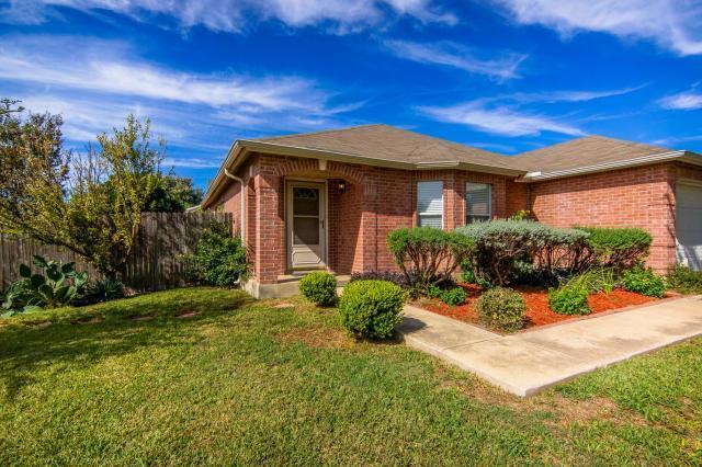 1020 Skylark Hill Ln Property Photo 2