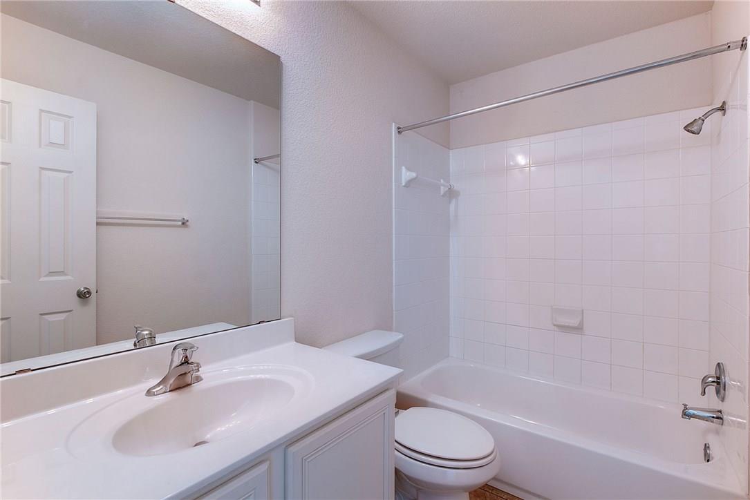 18418 Mammoth Cave Blvd Property Photo 15