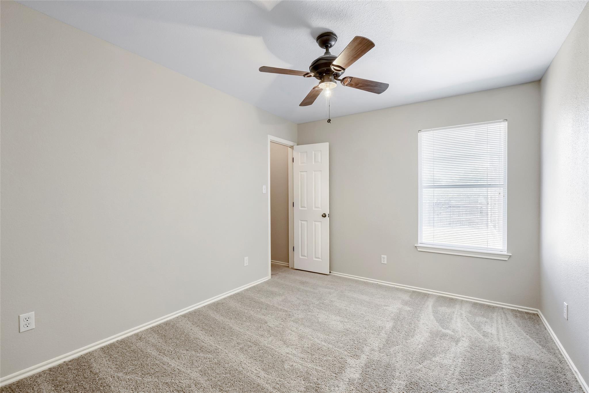 18705 Deep Water Dr Property Photo 21