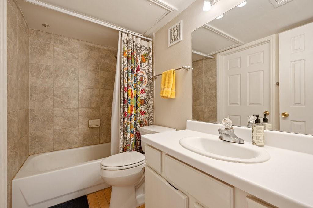 501 W 26th St #119 Property Photo 11