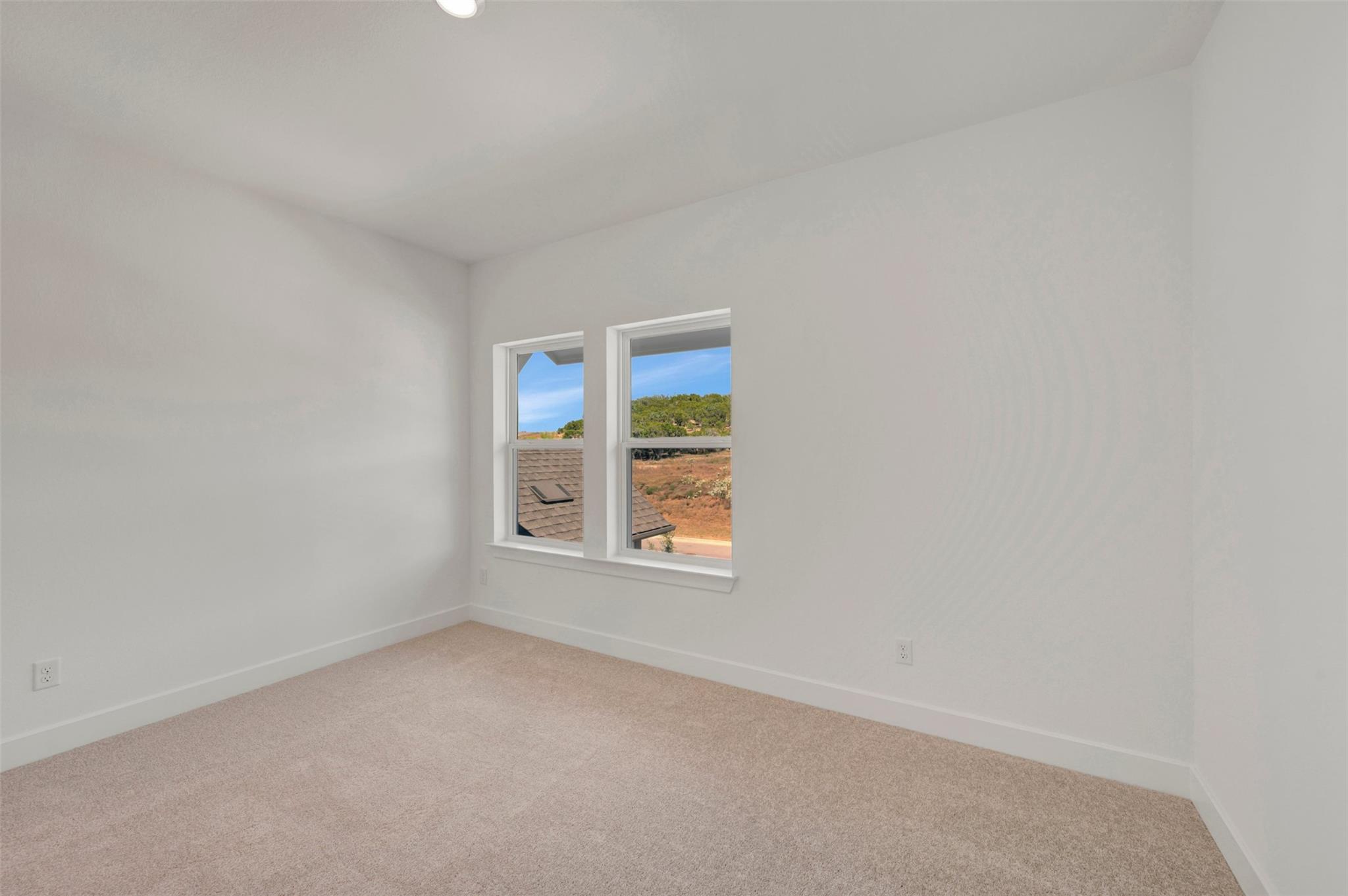 684 Iron Willow Loop Property Photo 14