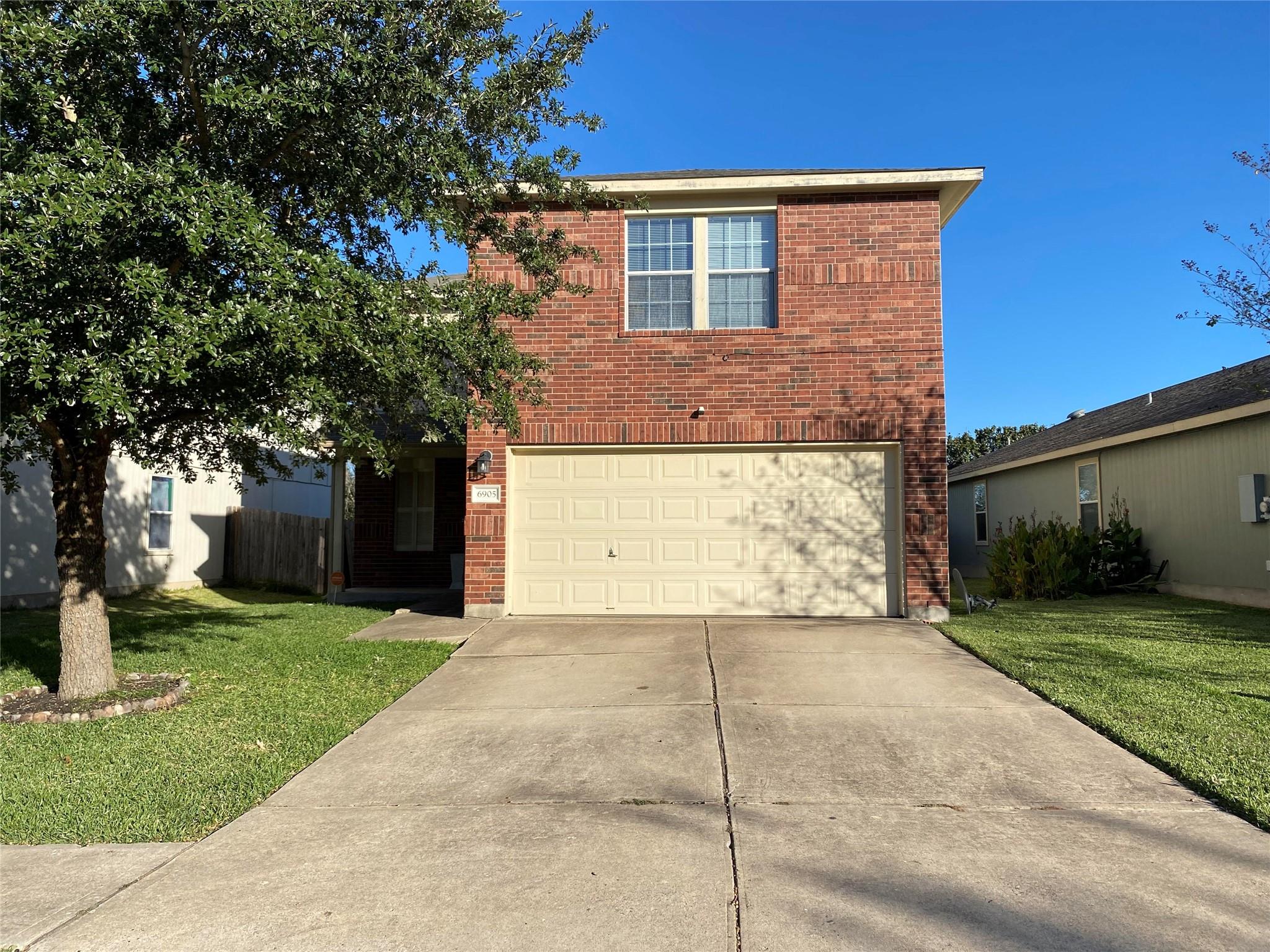 6905 Panda Royle Dr Property Photo