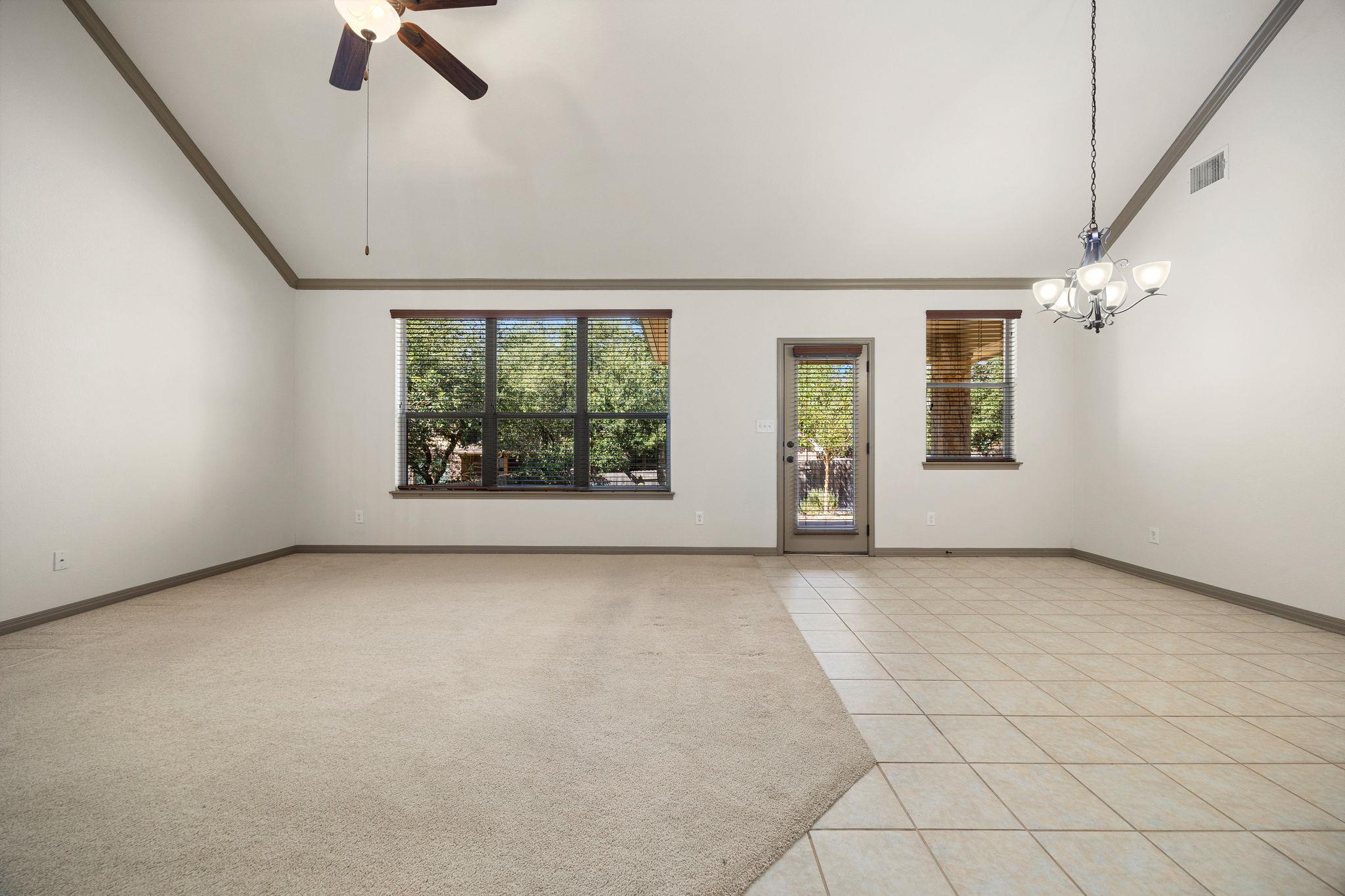 8608 Alophia Dr Property Photo 7