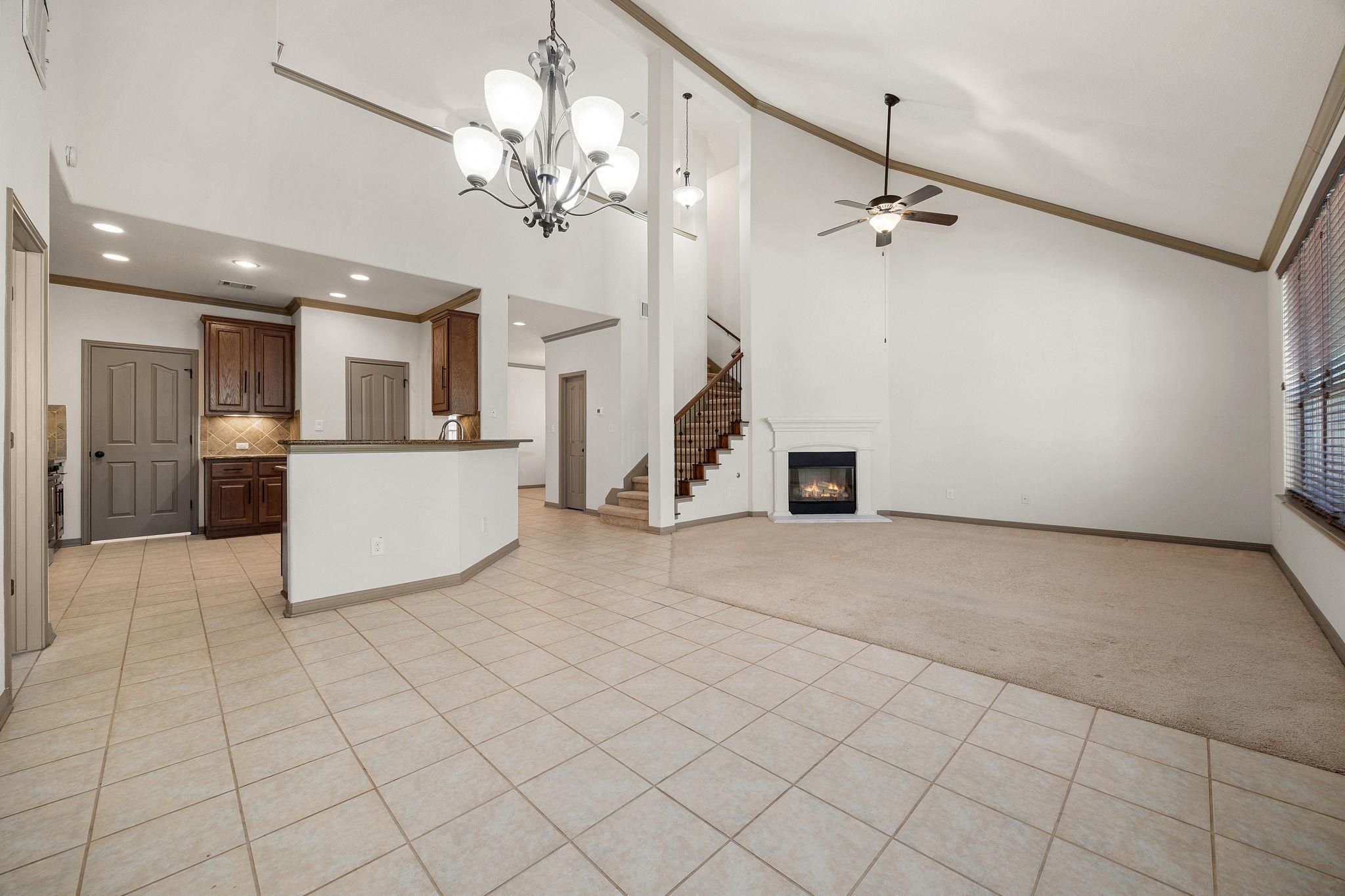 8608 Alophia Dr Property Photo 9