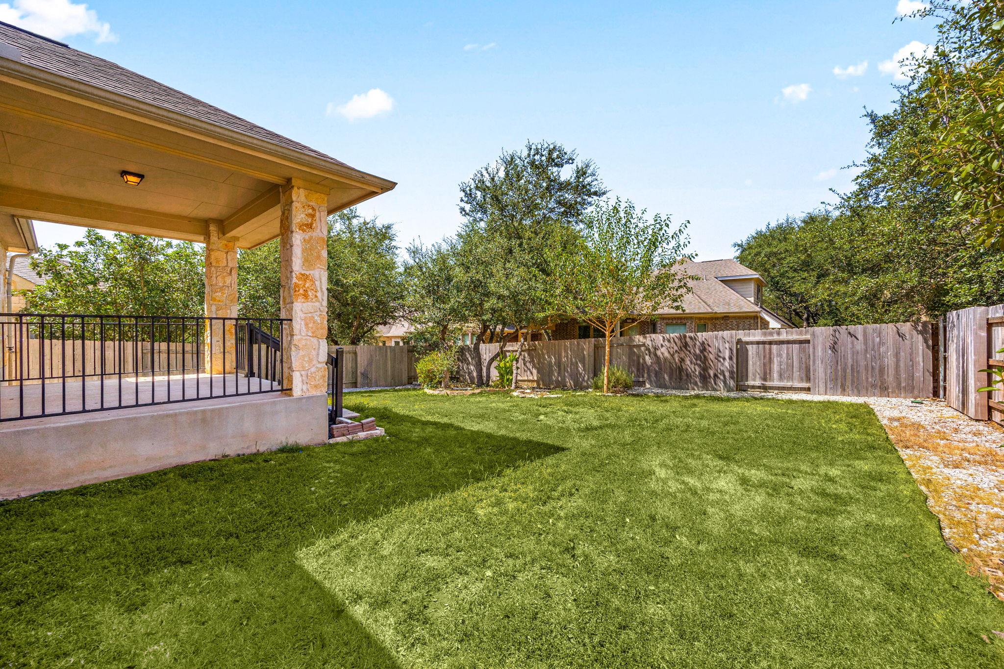 8608 Alophia Dr Property Photo 37
