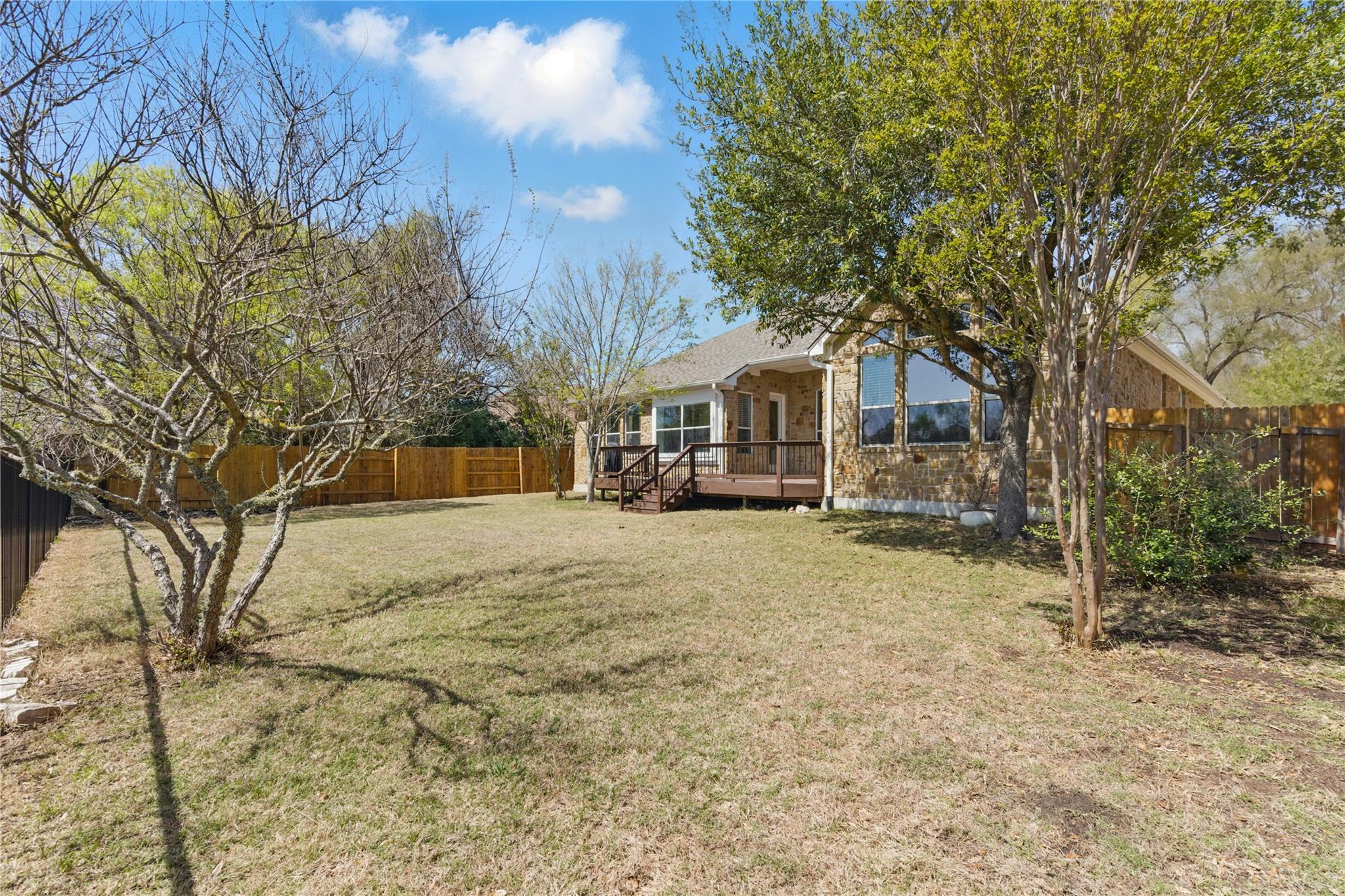 225 Abbott Dr Property Photo 33