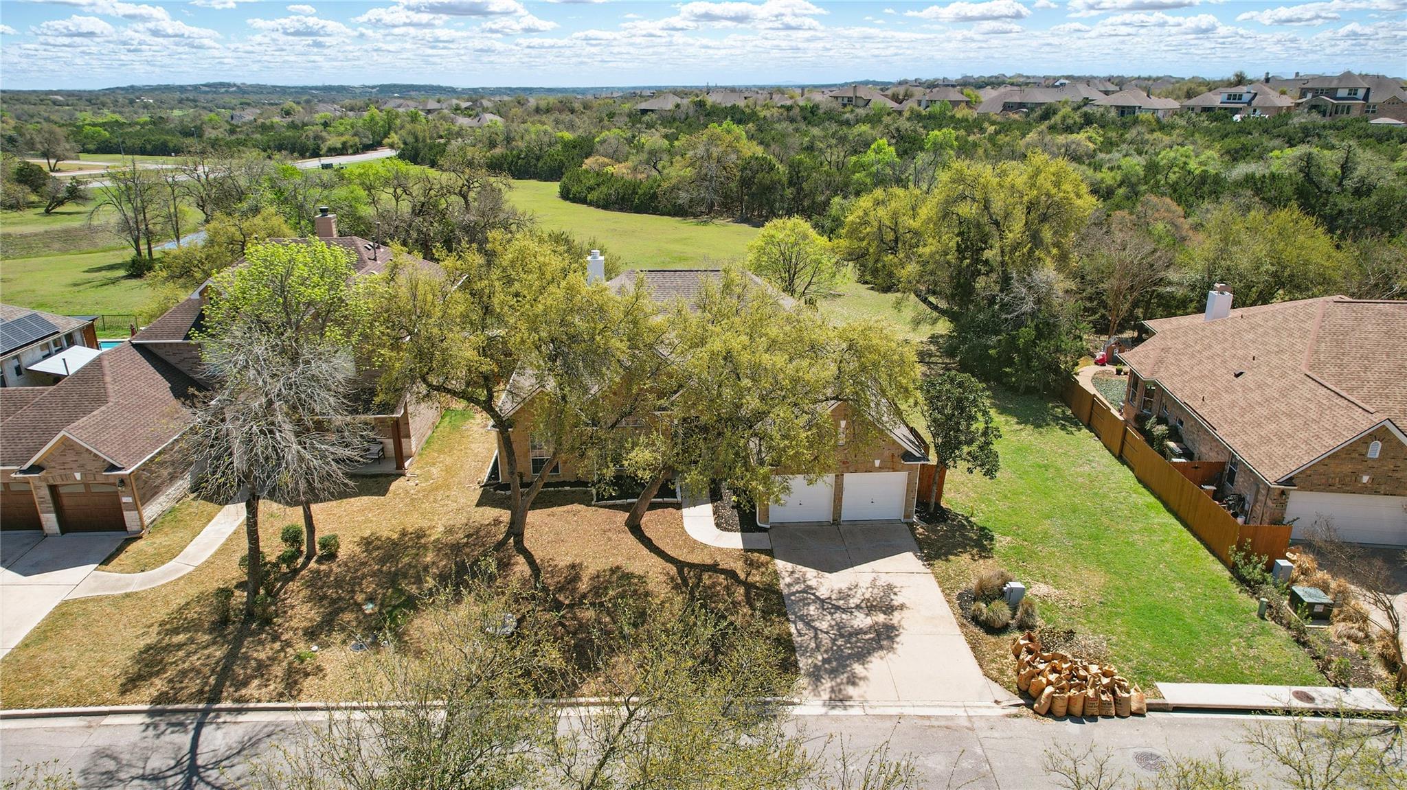 225 Abbott Dr Property Photo 34