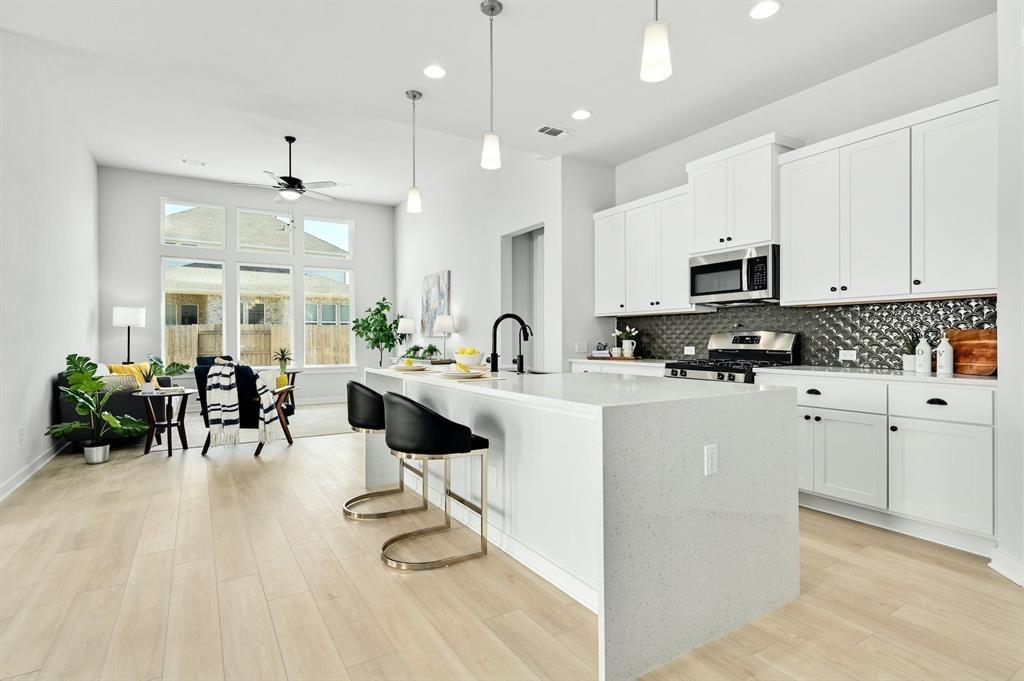 2316 Gold Dust Trl Property Photo 7