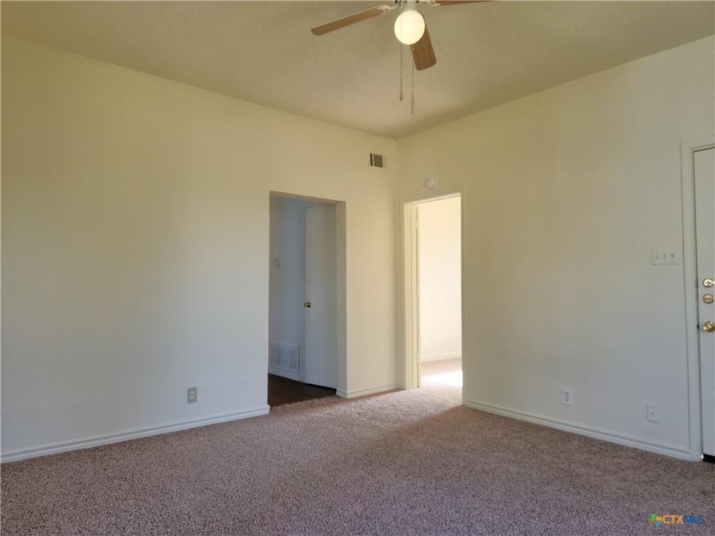 209 S 27th St Property Photo 7