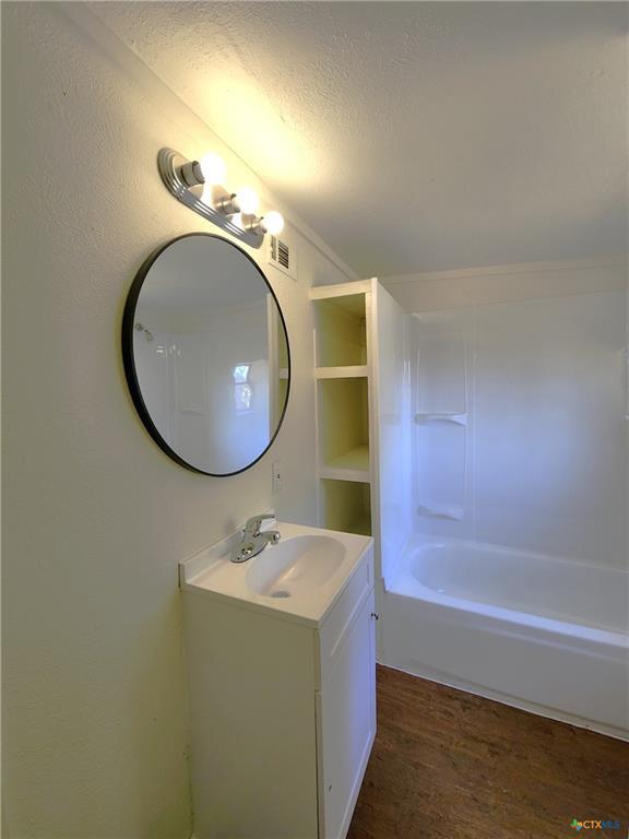 209 S 27th St Property Photo 17