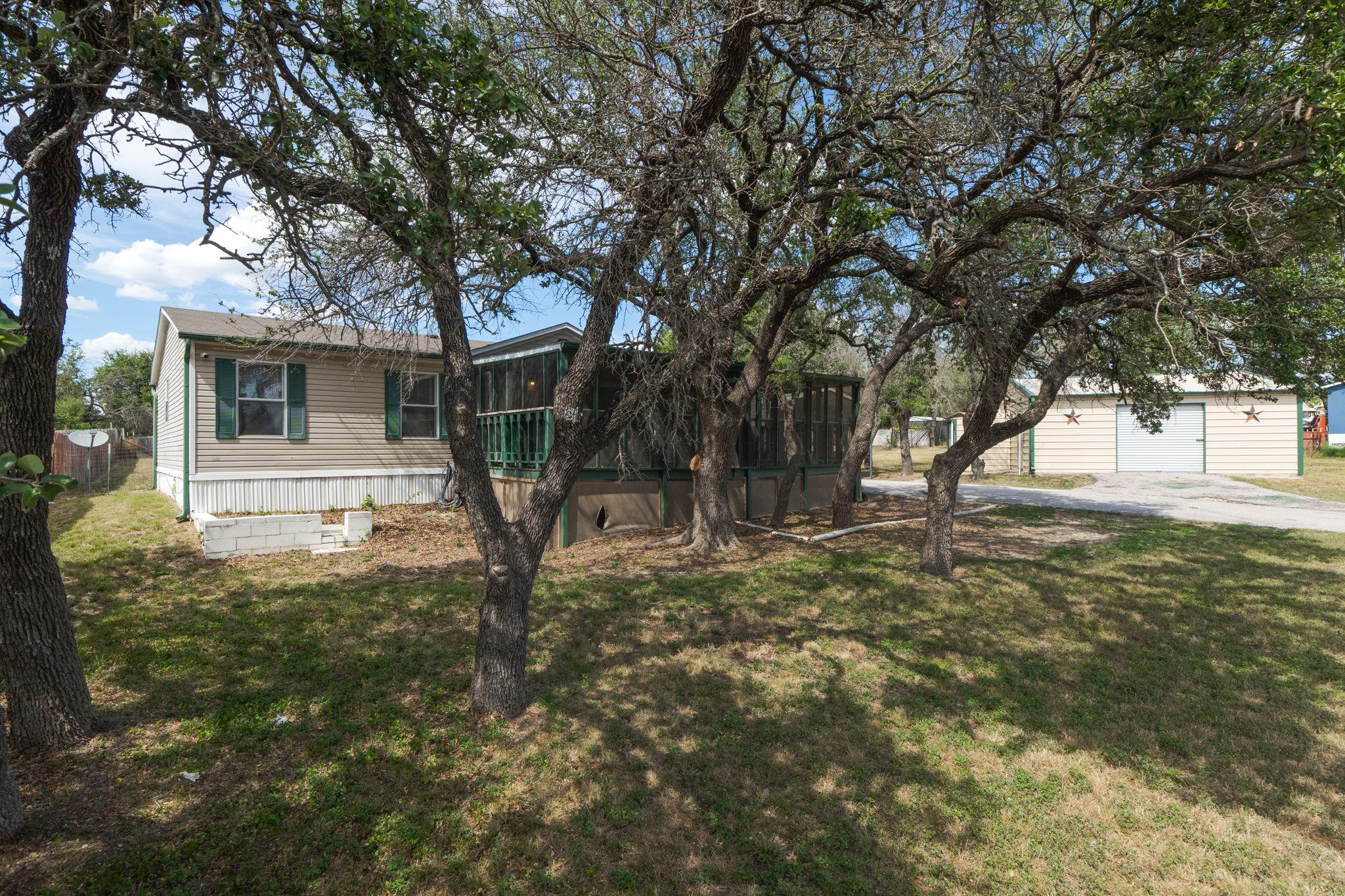 1506 Quail Point Dr Property Photo 3