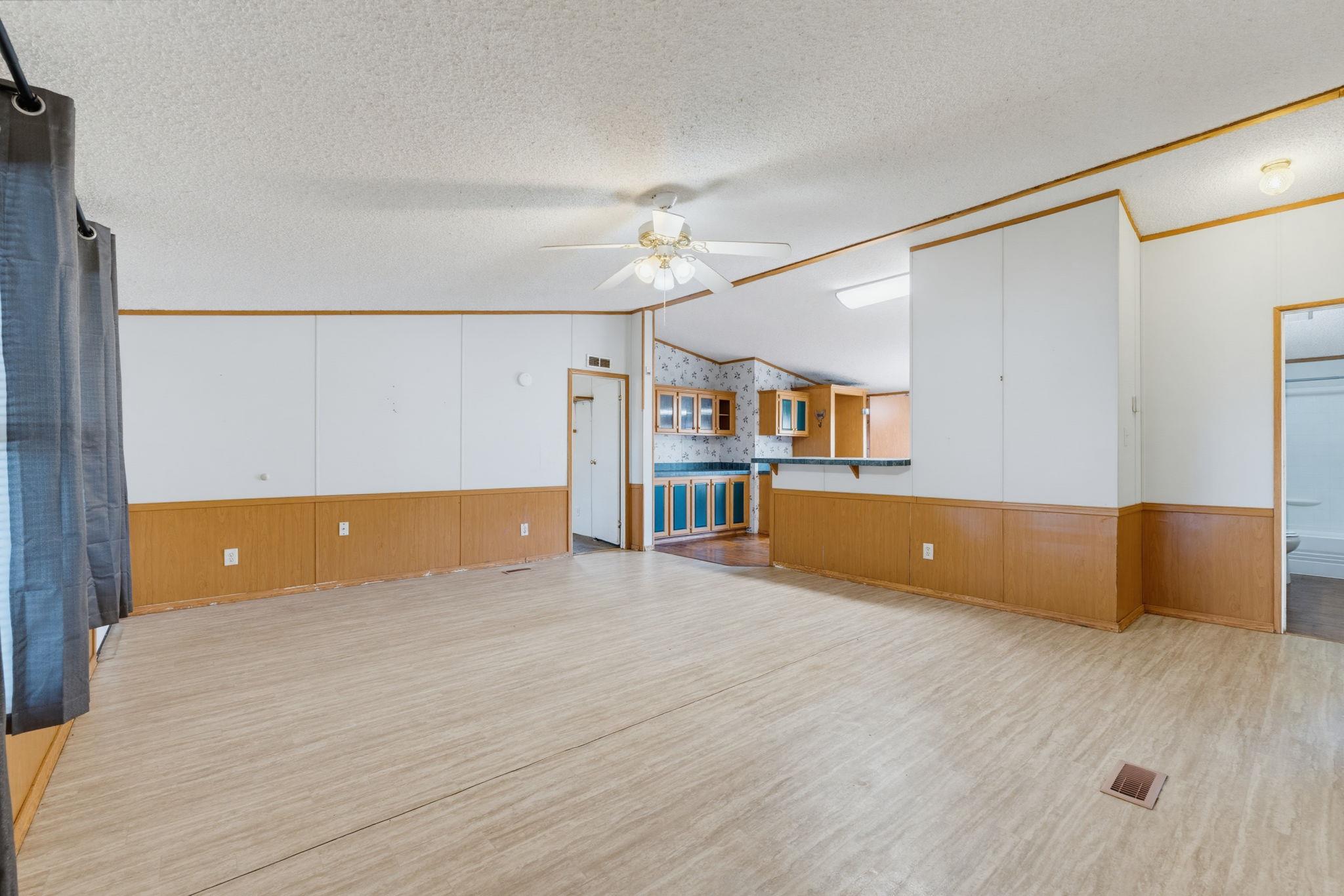 1506 Quail Point Dr Property Photo 6