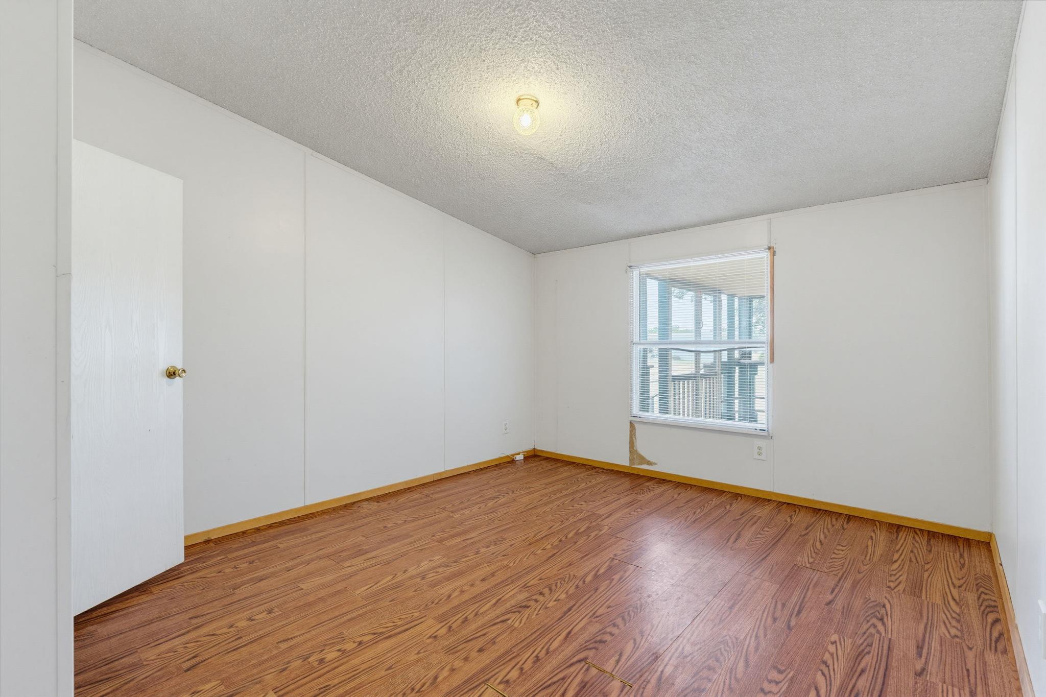 1506 Quail Point Dr Property Photo 17