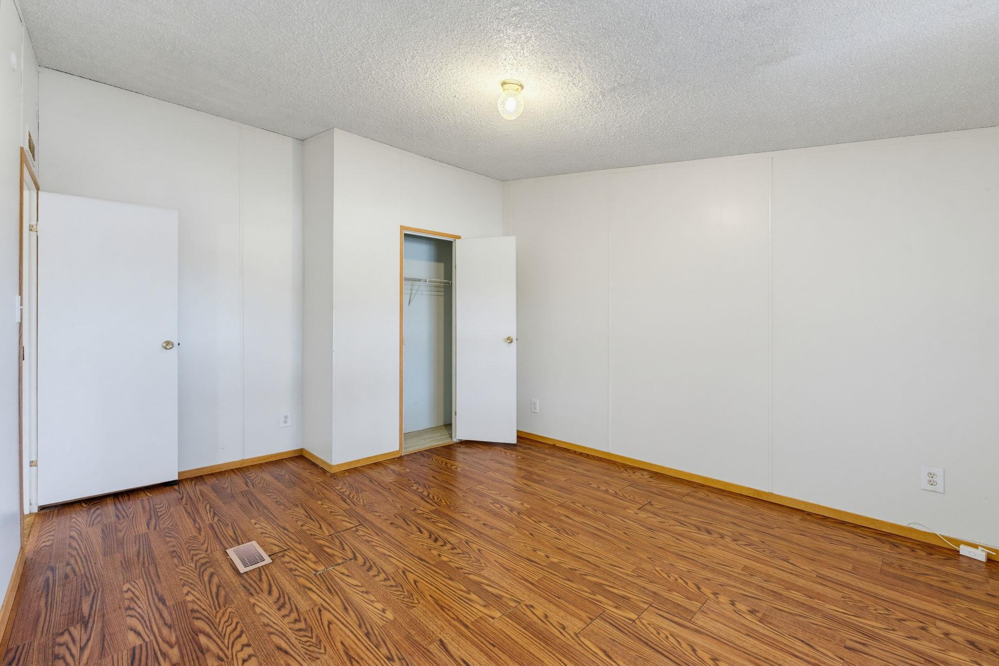 1506 Quail Point Dr Property Photo 18