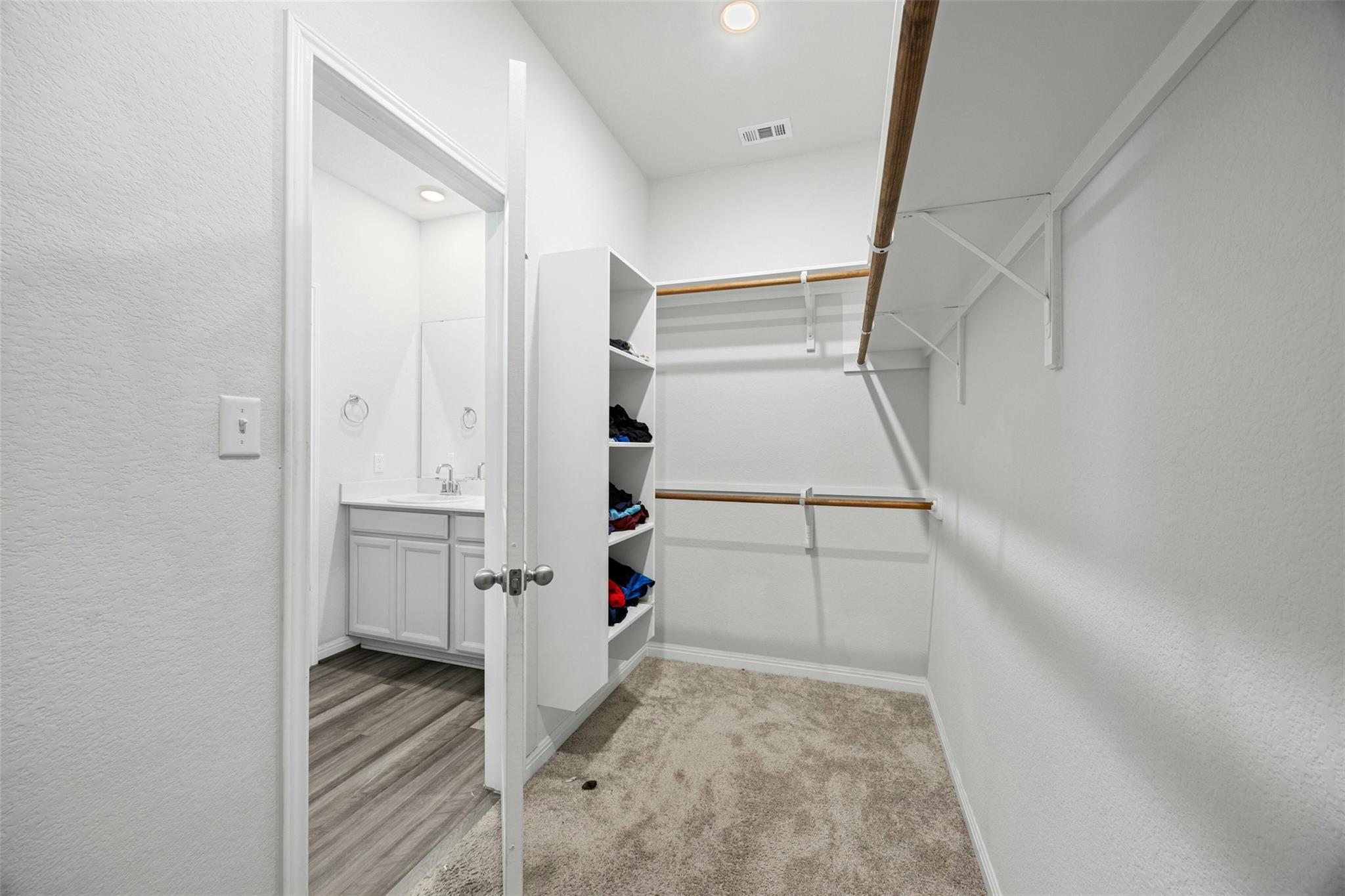 240 Nw Mcfarland St Property Photo 16