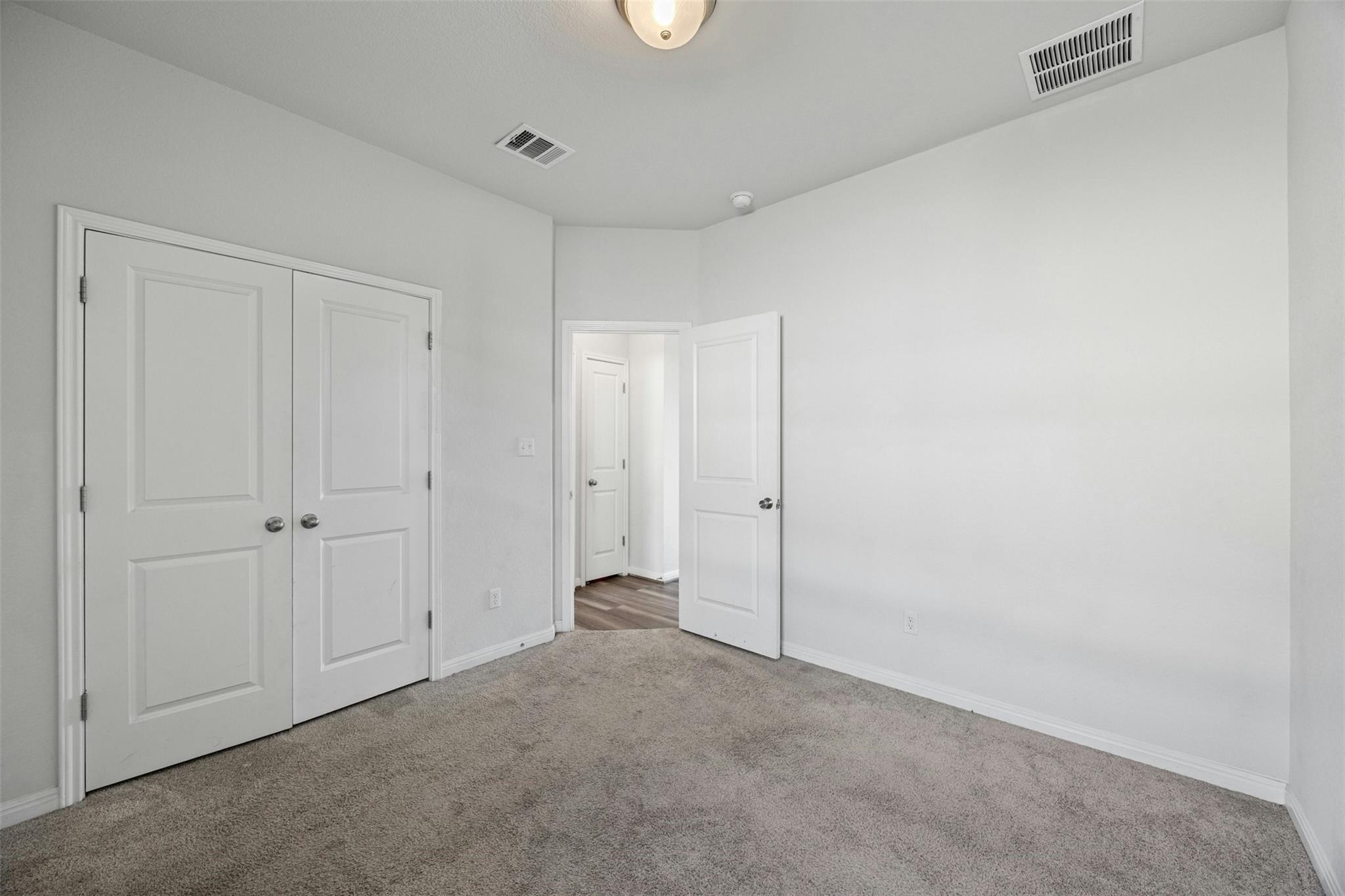 240 Nw Mcfarland St Property Photo 19