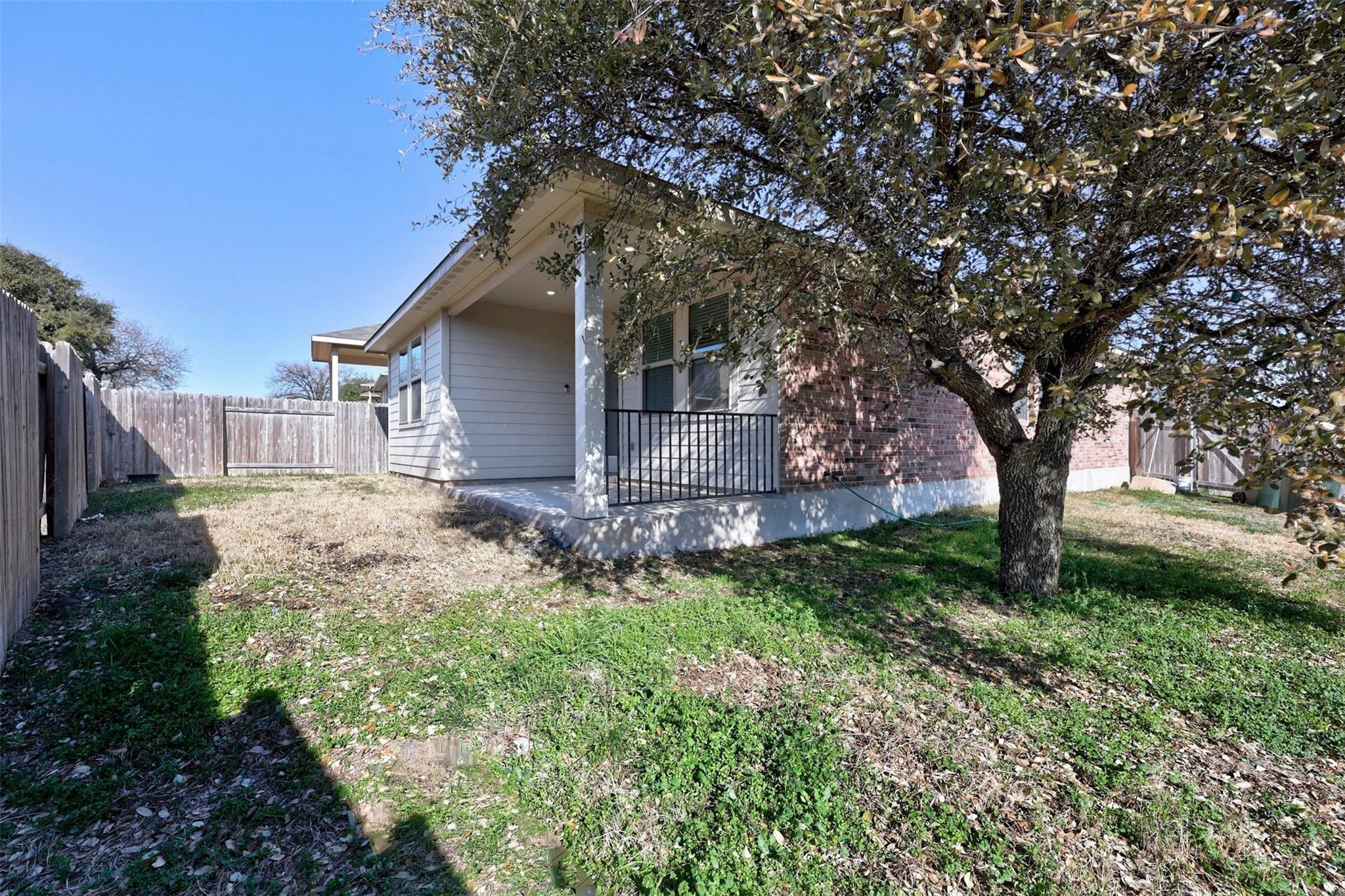 240 Nw Mcfarland St Property Photo 24