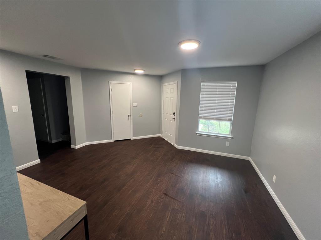 2100 Boyer Dr Property Photo 7