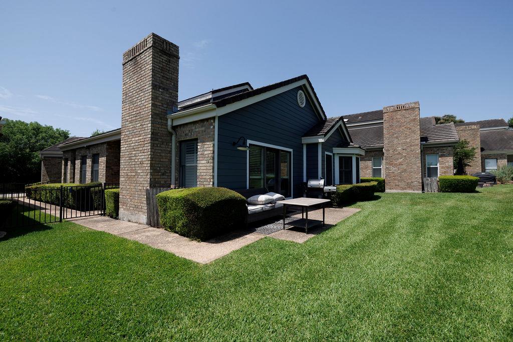 5 Champions Ln Property Photo 16