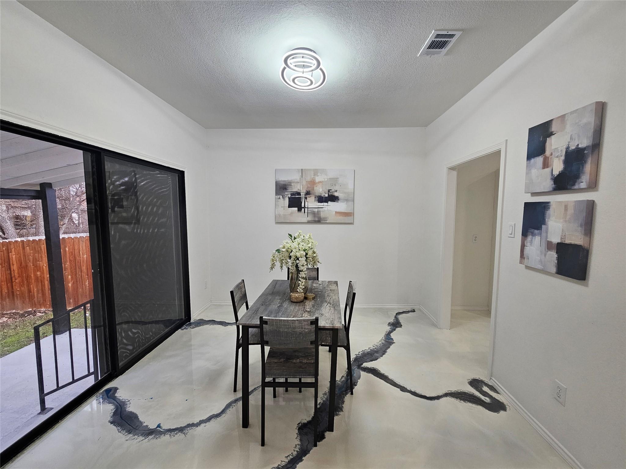 11806 Prairie Hen Ln Property Photo 7