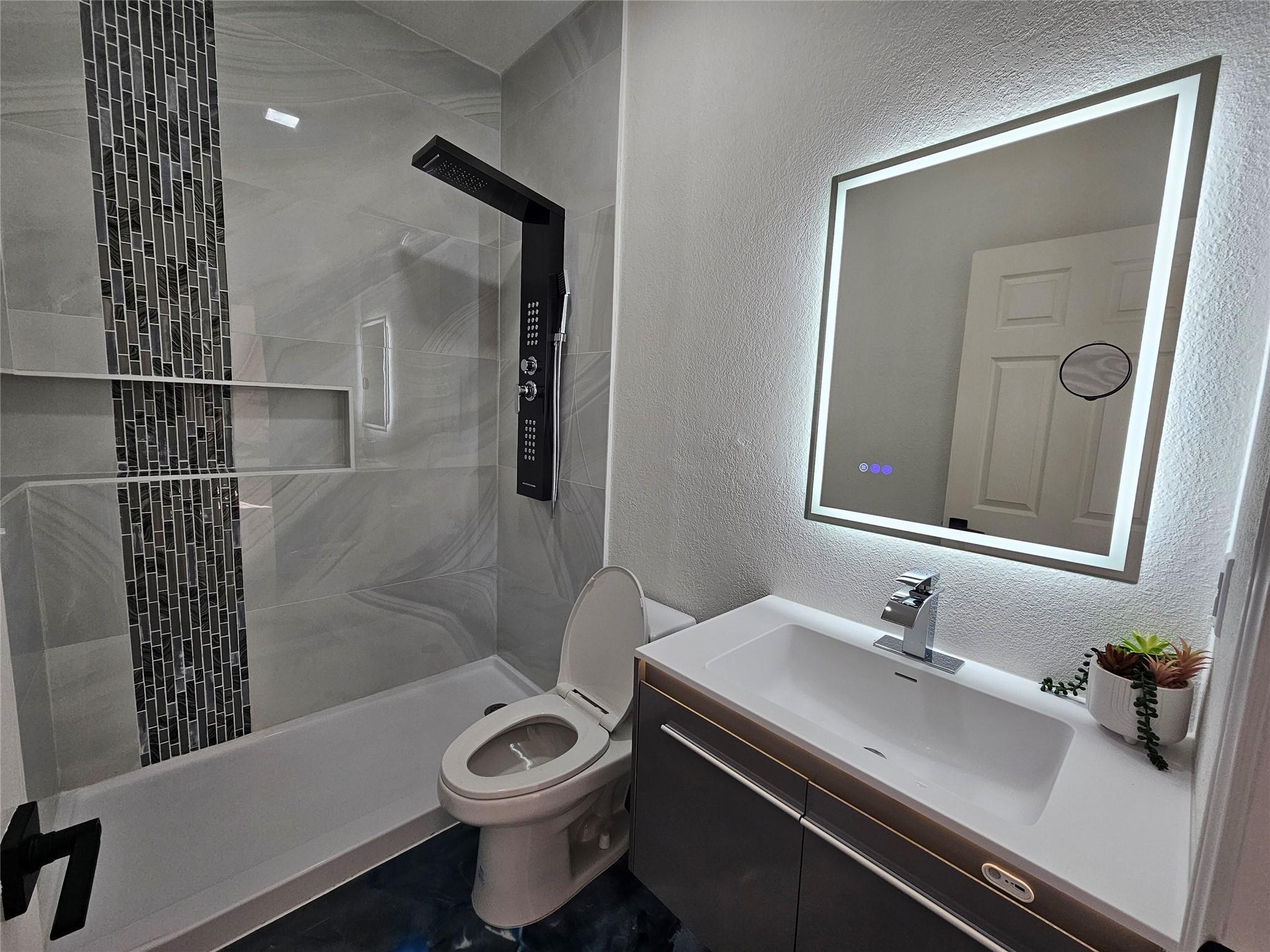 11806 Prairie Hen Ln Property Photo 16