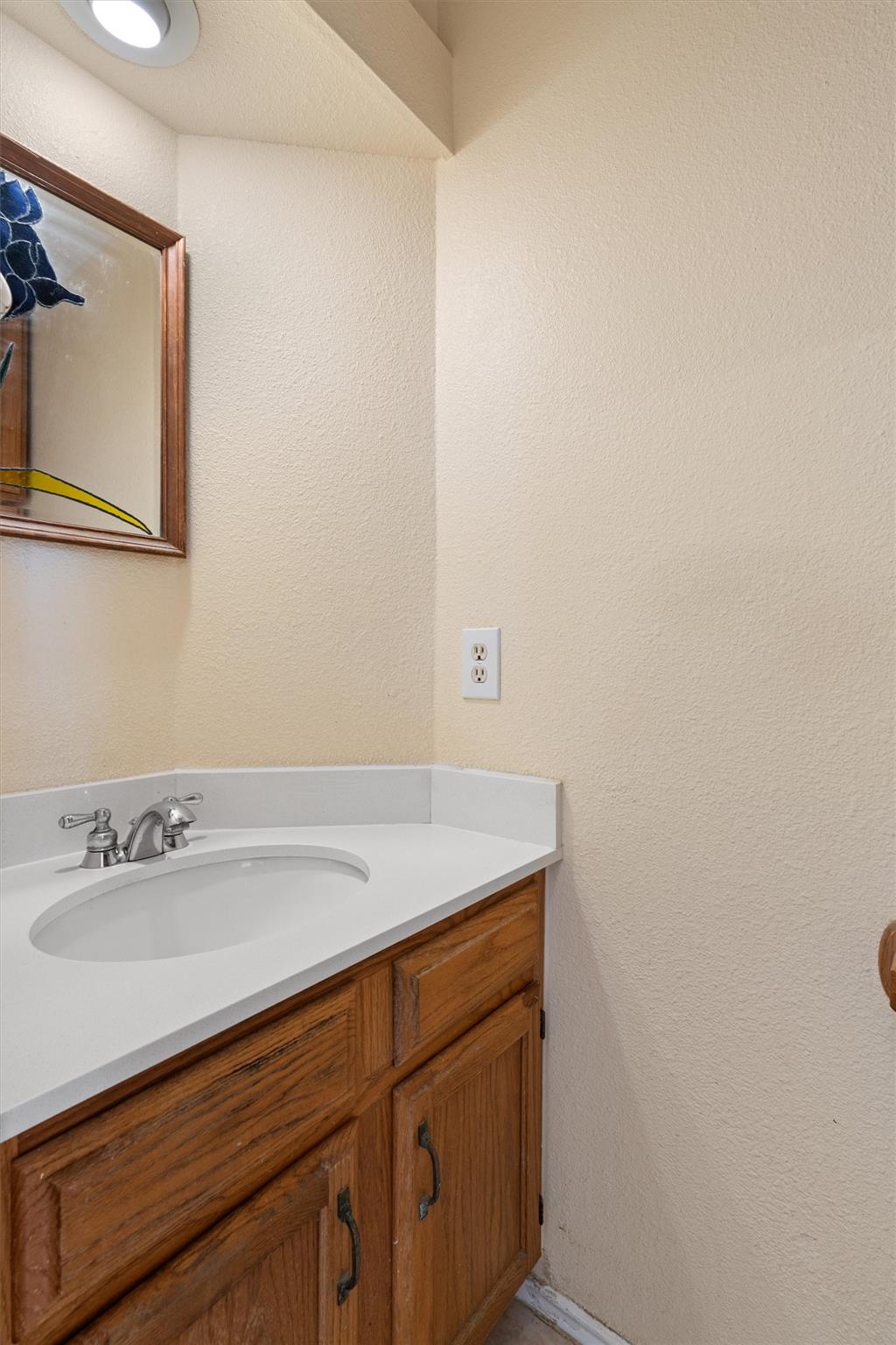 12319 Yarmont Way Property Photo 13