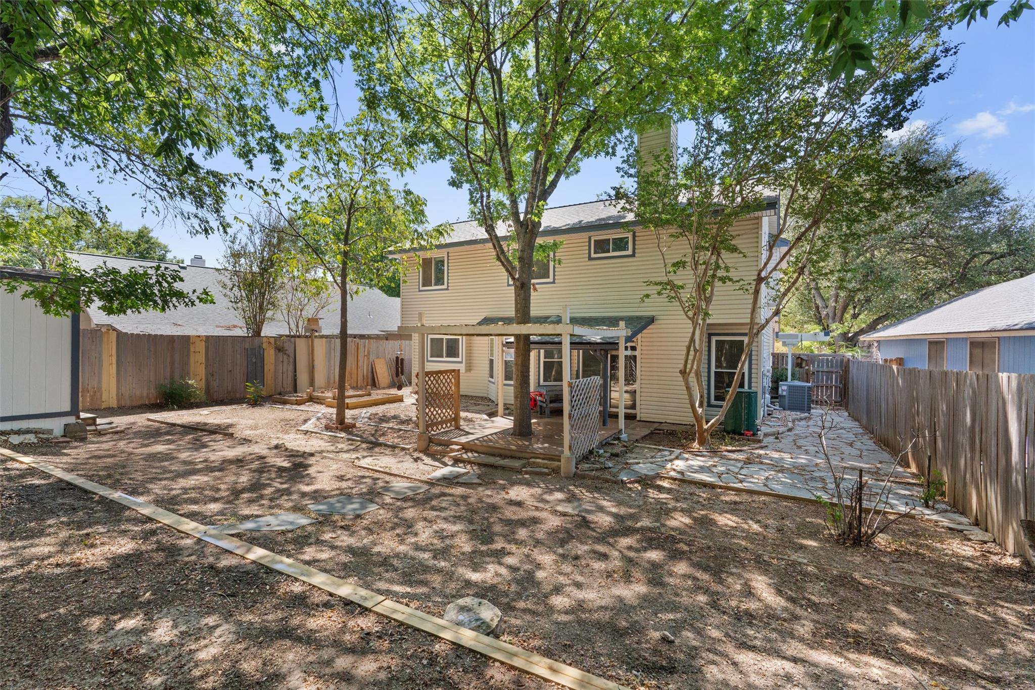 12319 Yarmont Way Property Photo 29