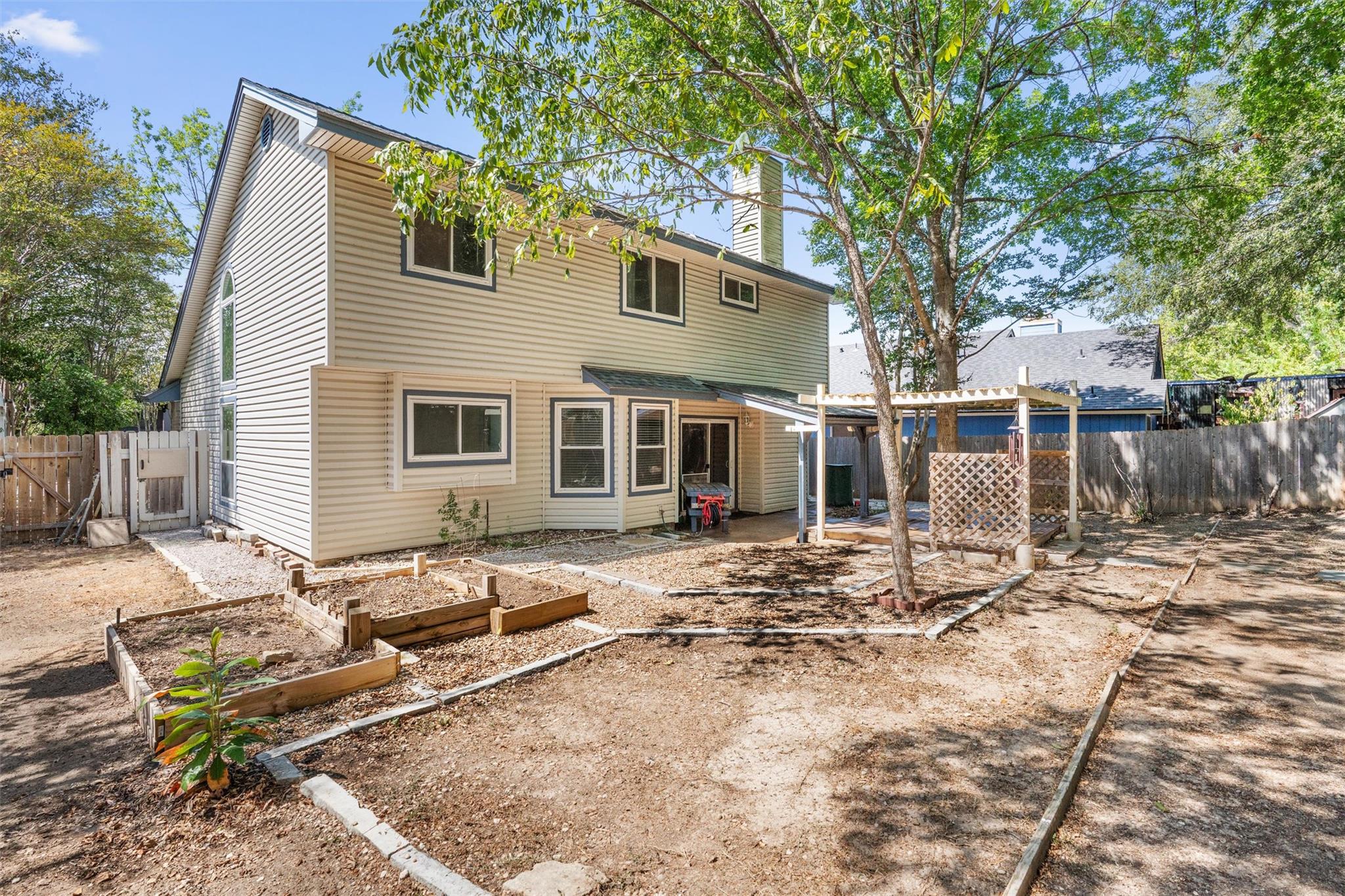 12319 Yarmont Way Property Photo 30