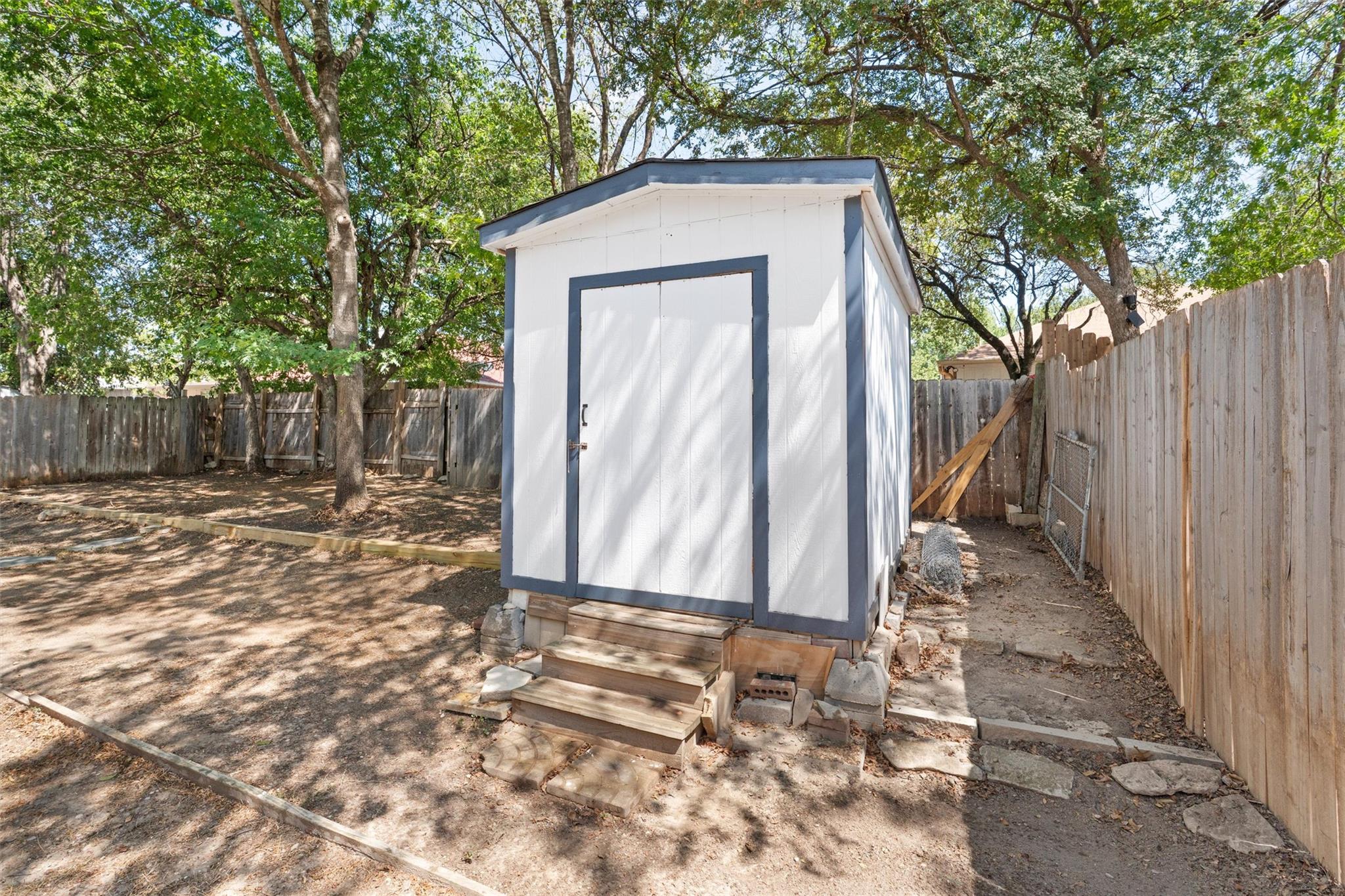 12319 Yarmont Way Property Photo 33