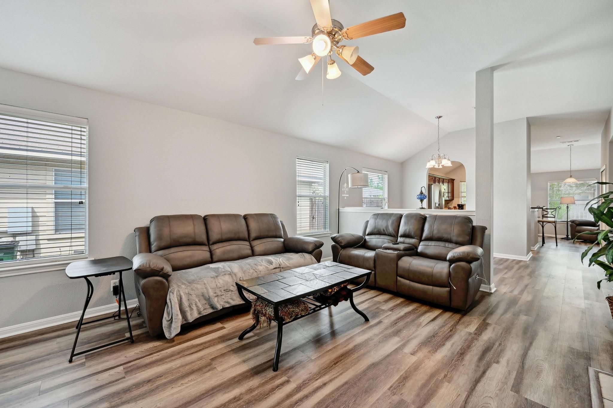 8505 Shallot Way Property Photo 8