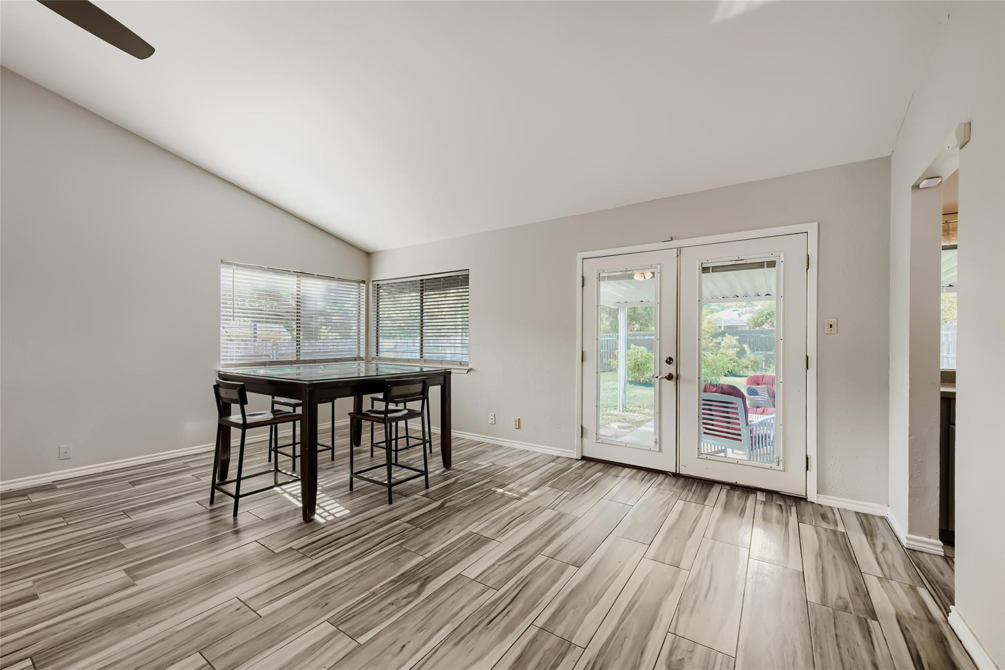 1300 Neans Dr Property Photo 6