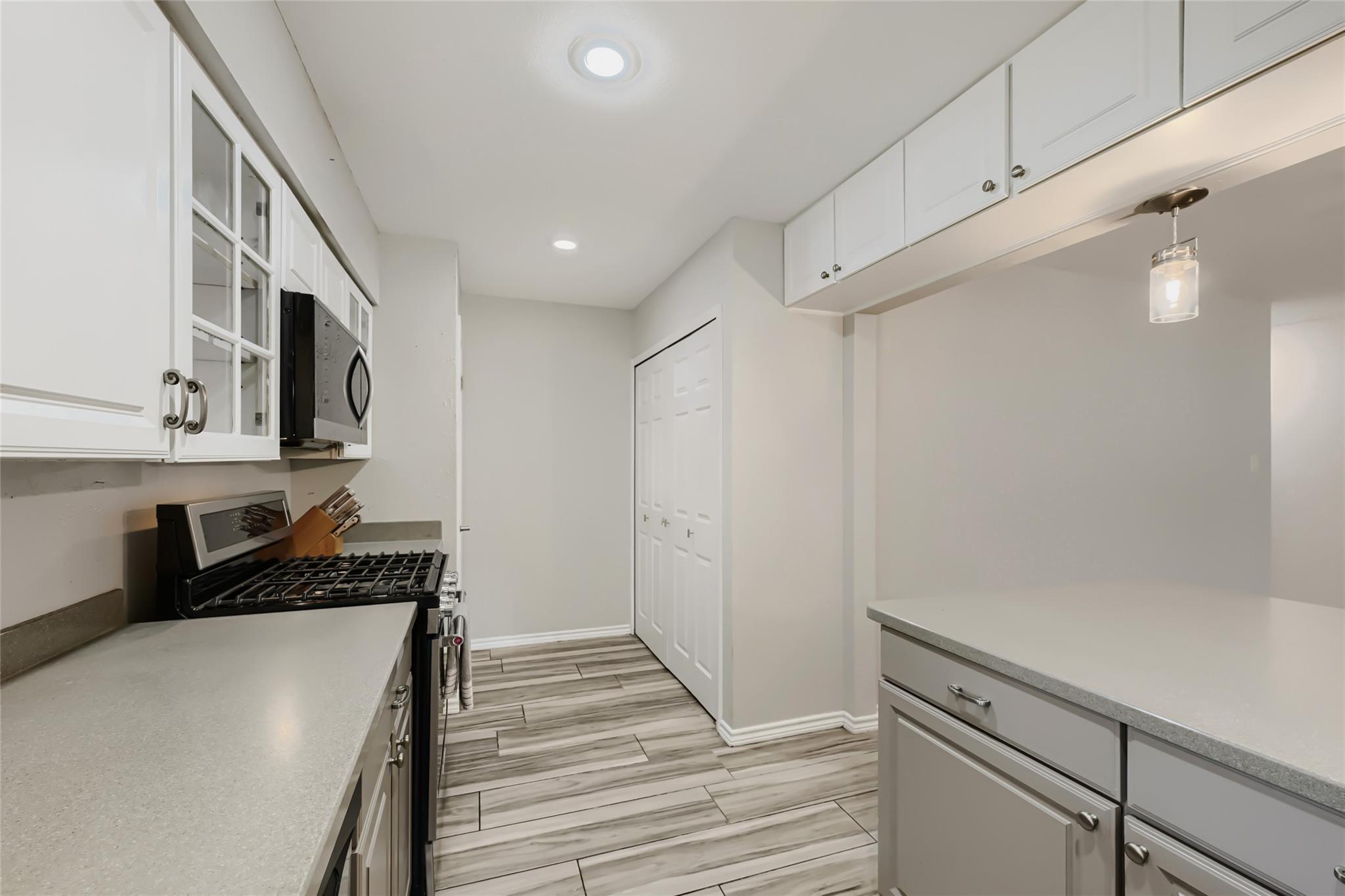 1300 Neans Dr Property Photo 10