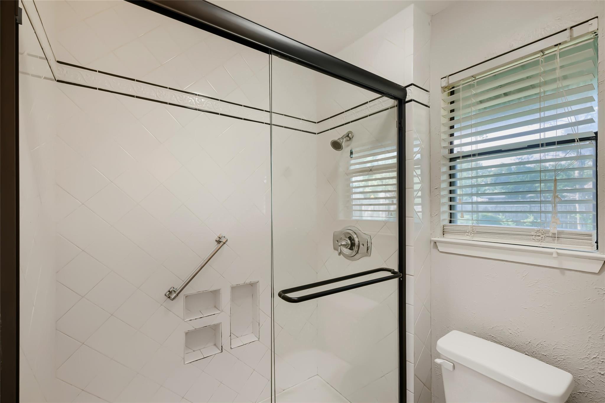 1300 Neans Dr Property Photo 17