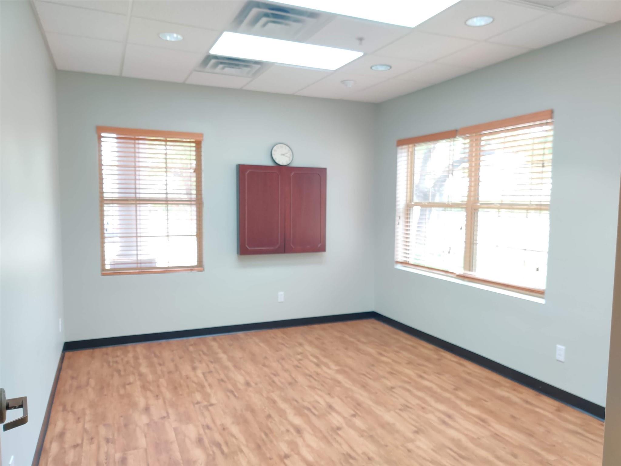 2268955 Property Photo 6