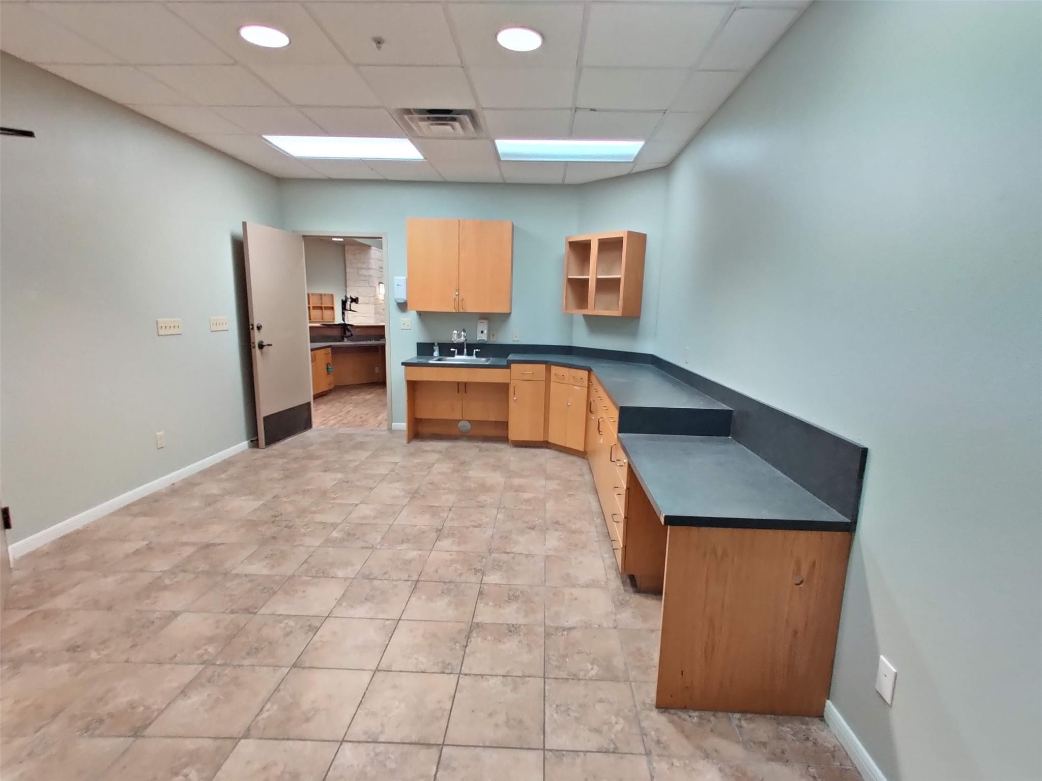 2268955 Property Photo 15