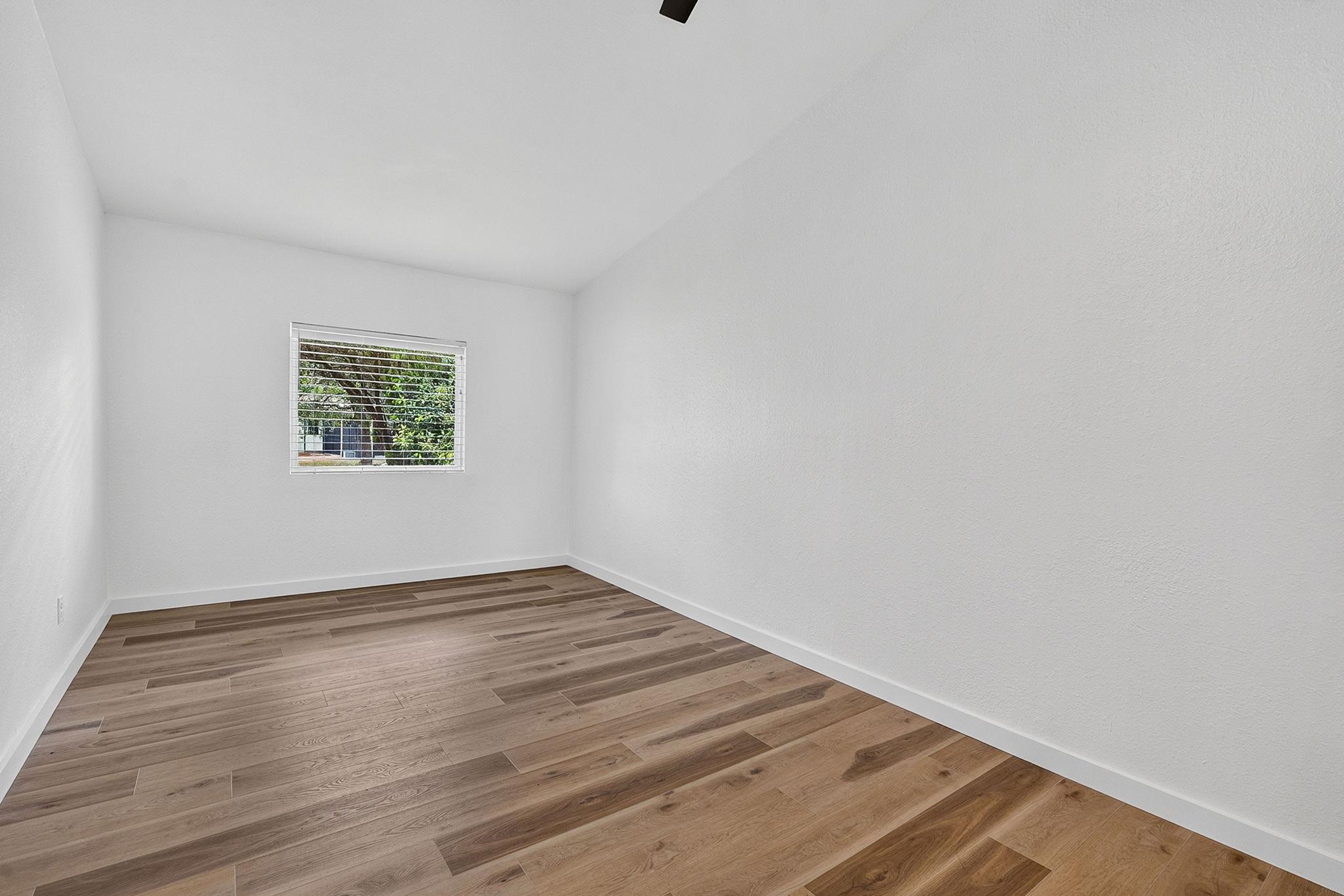 204 Chippendale Ave Property Photo 14