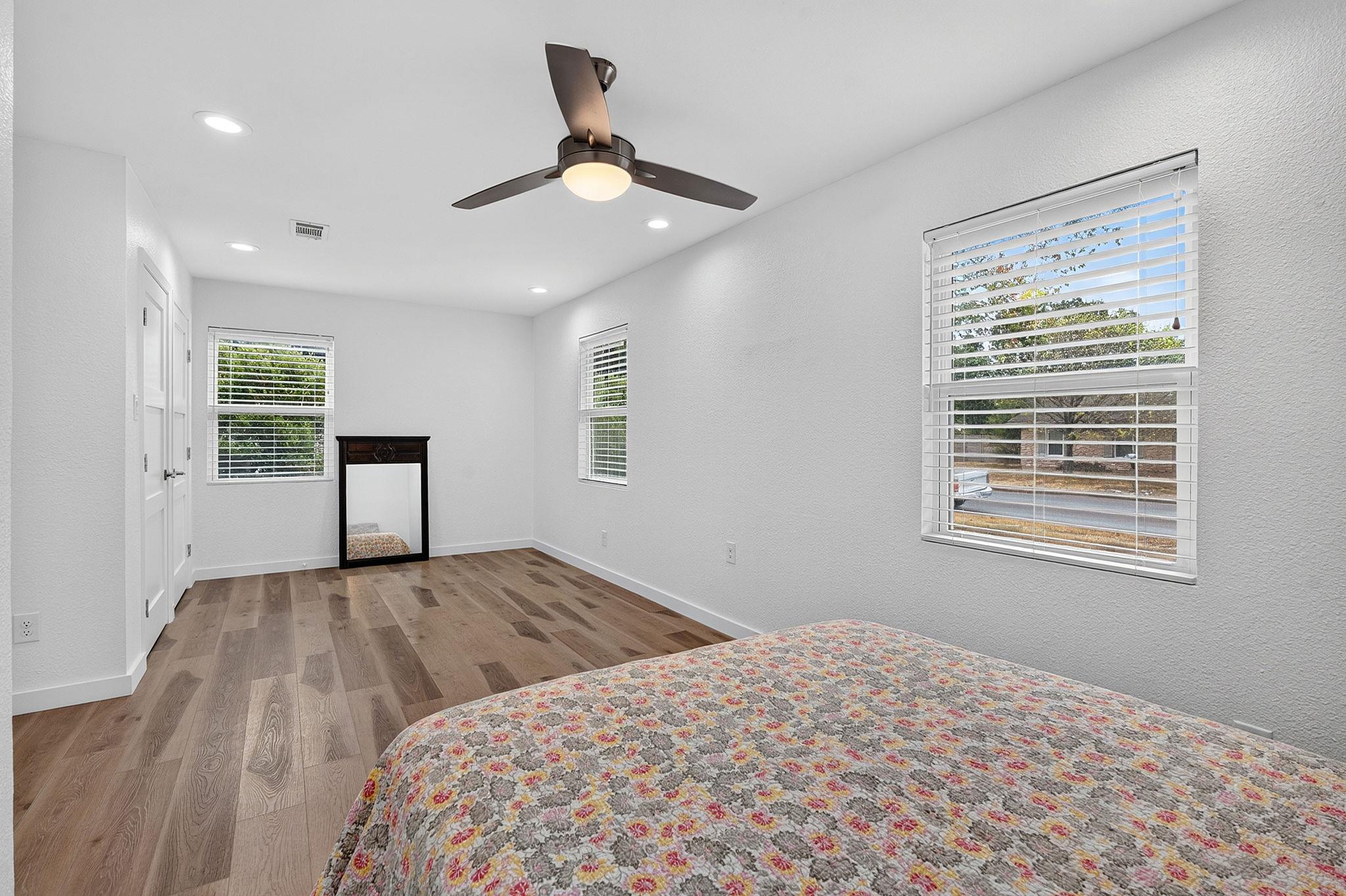 204 Chippendale Ave Property Photo 17