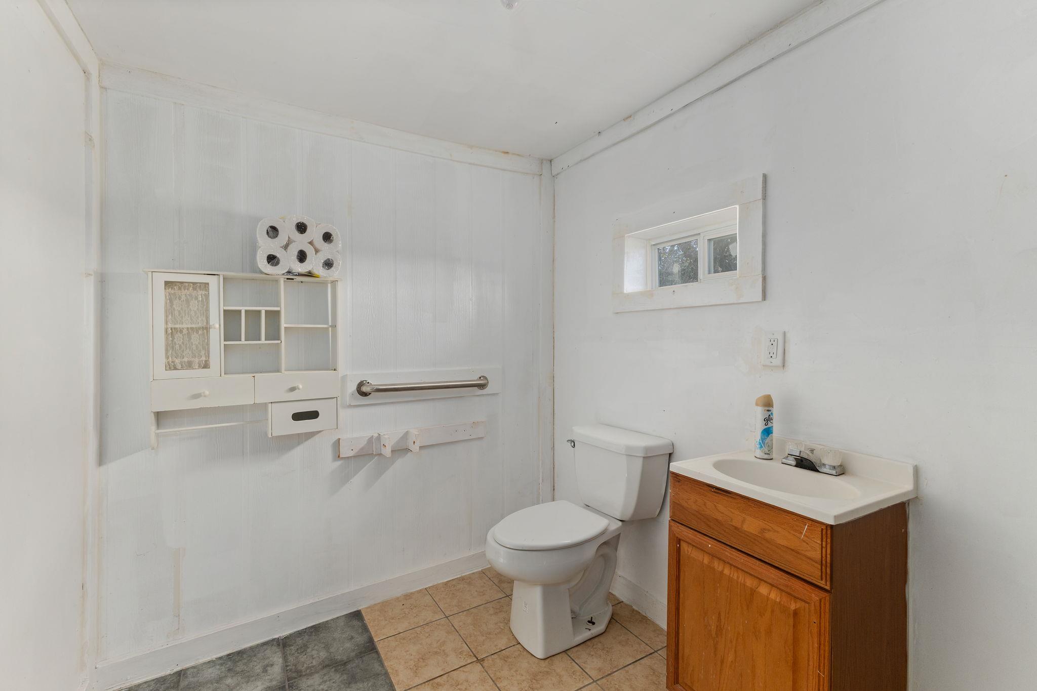 1009 Private Road 1024 None Property Photo 32