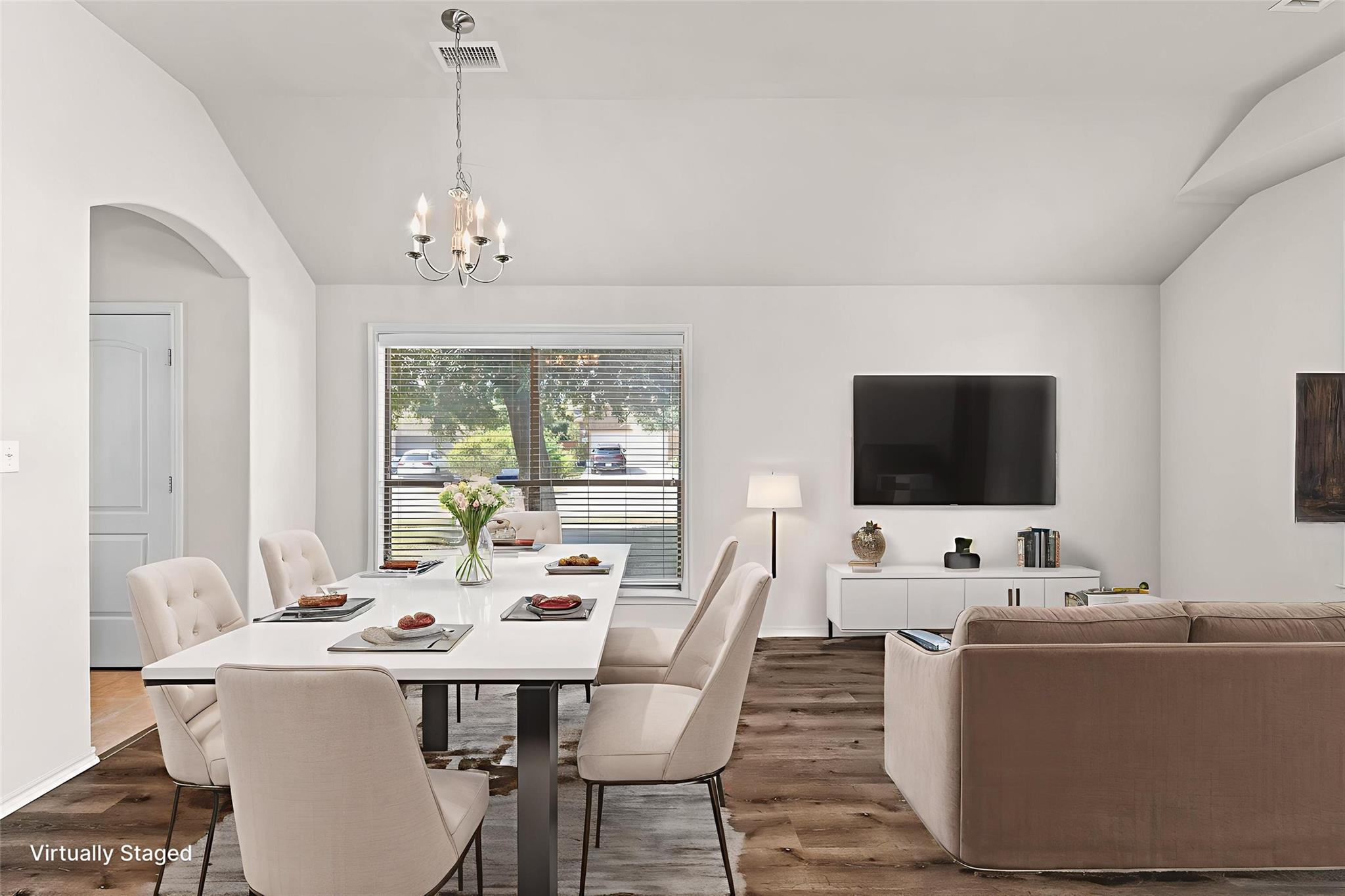 19401 Morgana Dr Property Photo 4