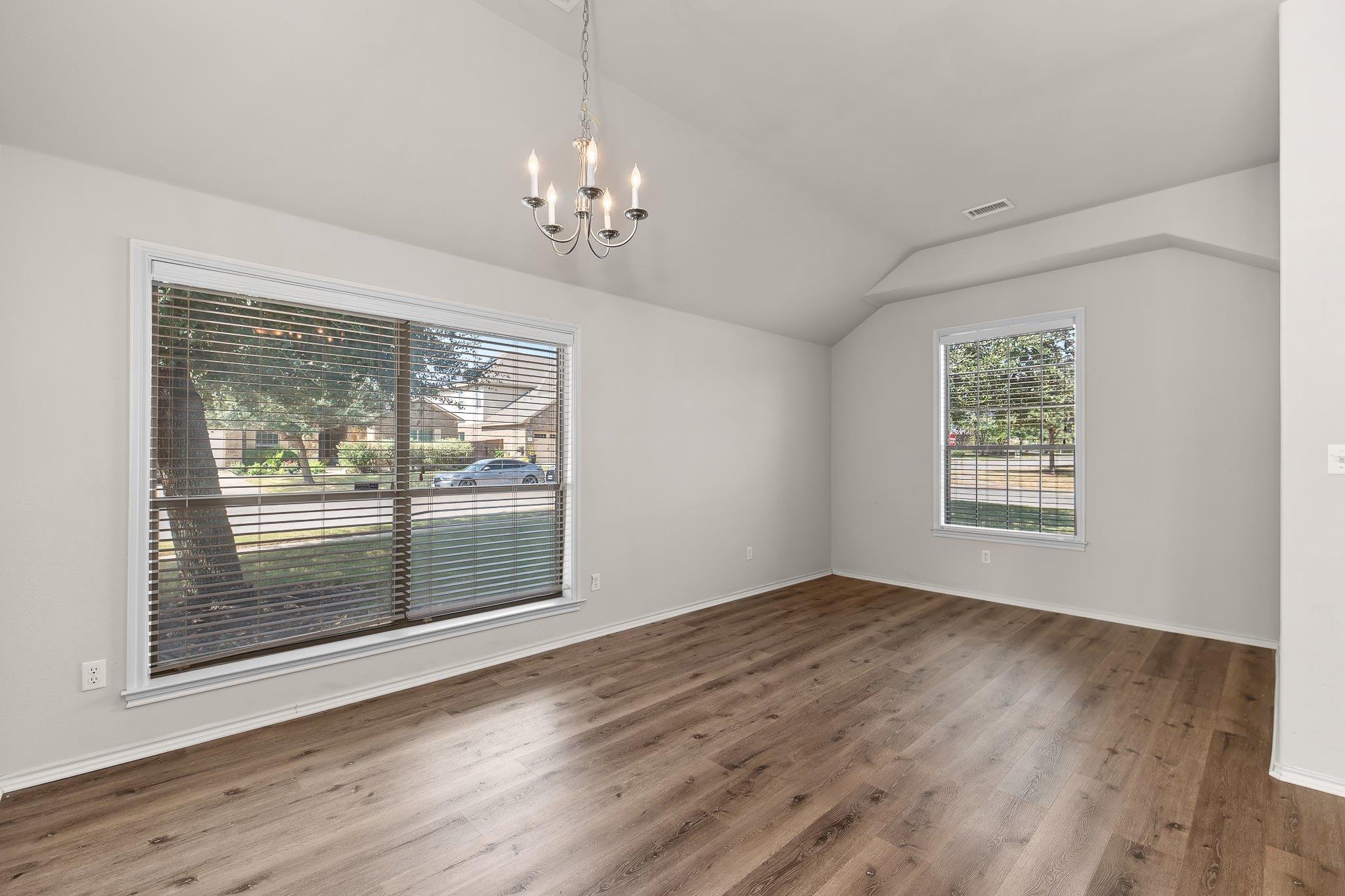 19401 Morgana Dr Property Photo 7