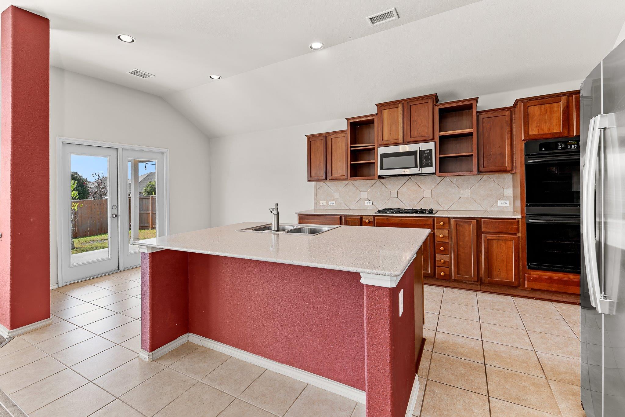 19401 Morgana Dr Property Photo 12