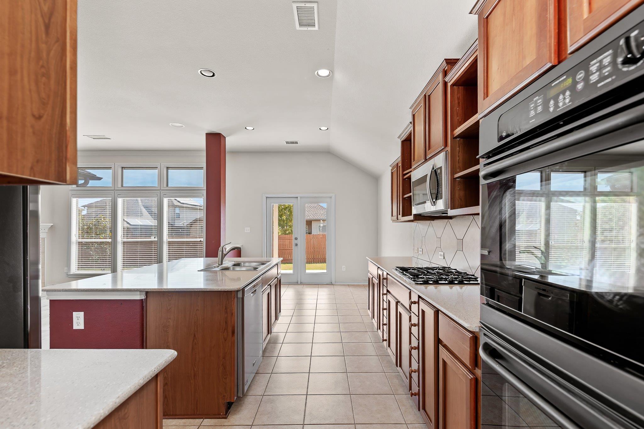 19401 Morgana Dr Property Photo 15