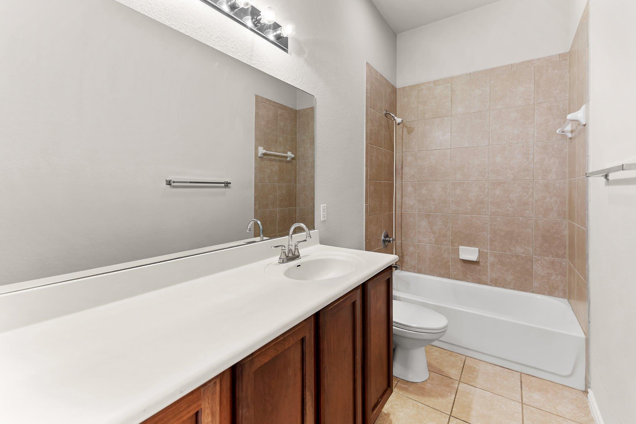 19401 Morgana Dr Property Photo 23