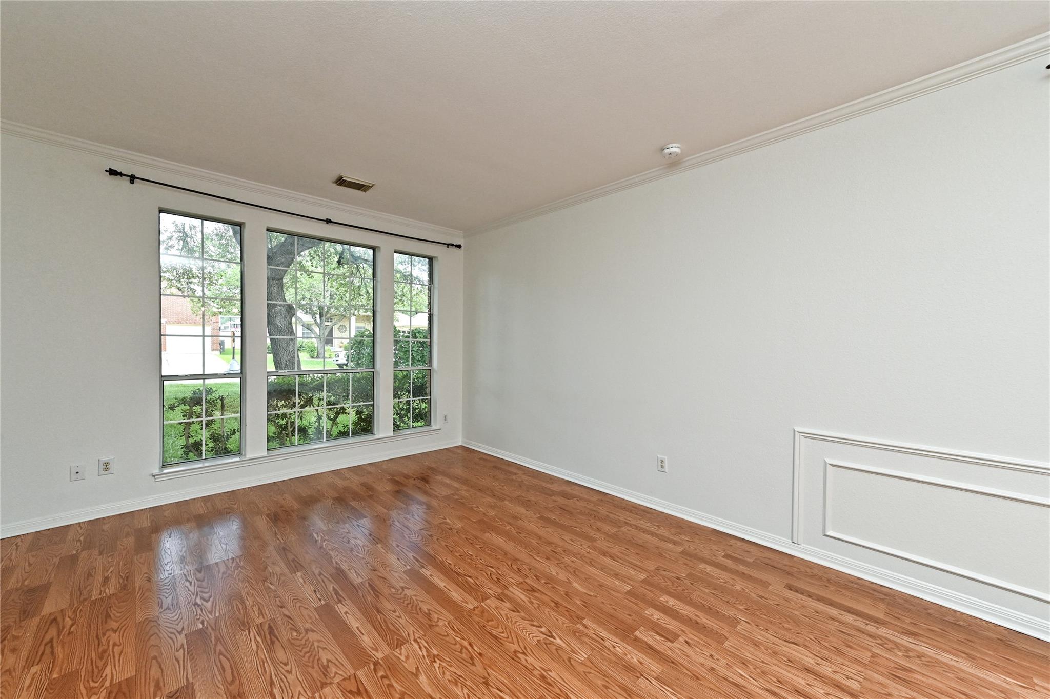 5704 Trelawney Ln Property Photo 9