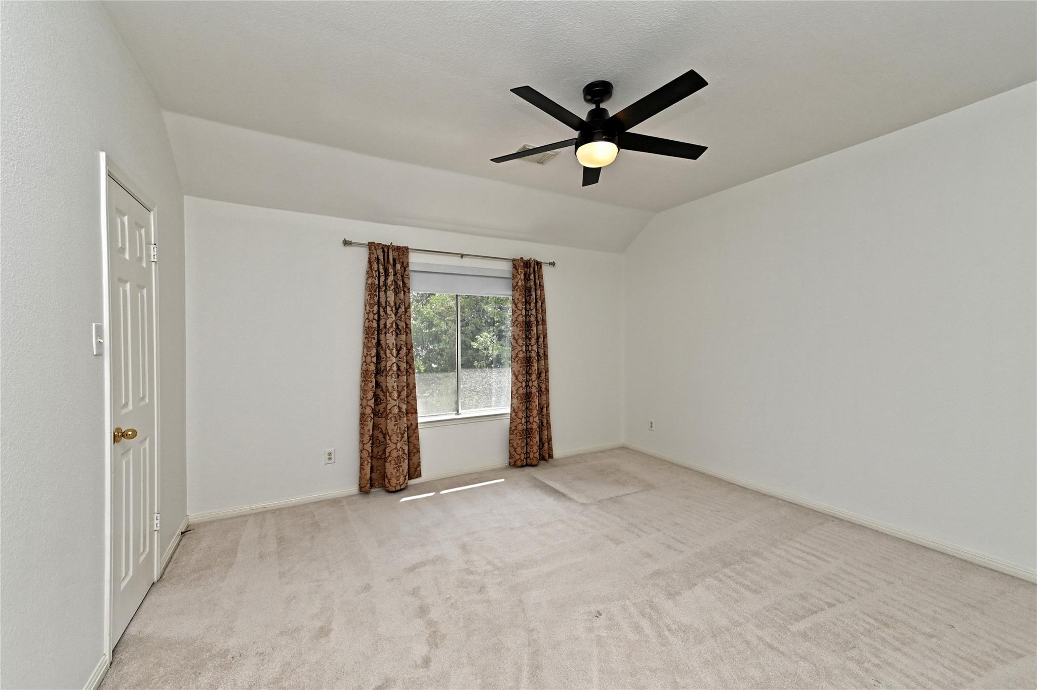5704 Trelawney Ln Property Photo 28