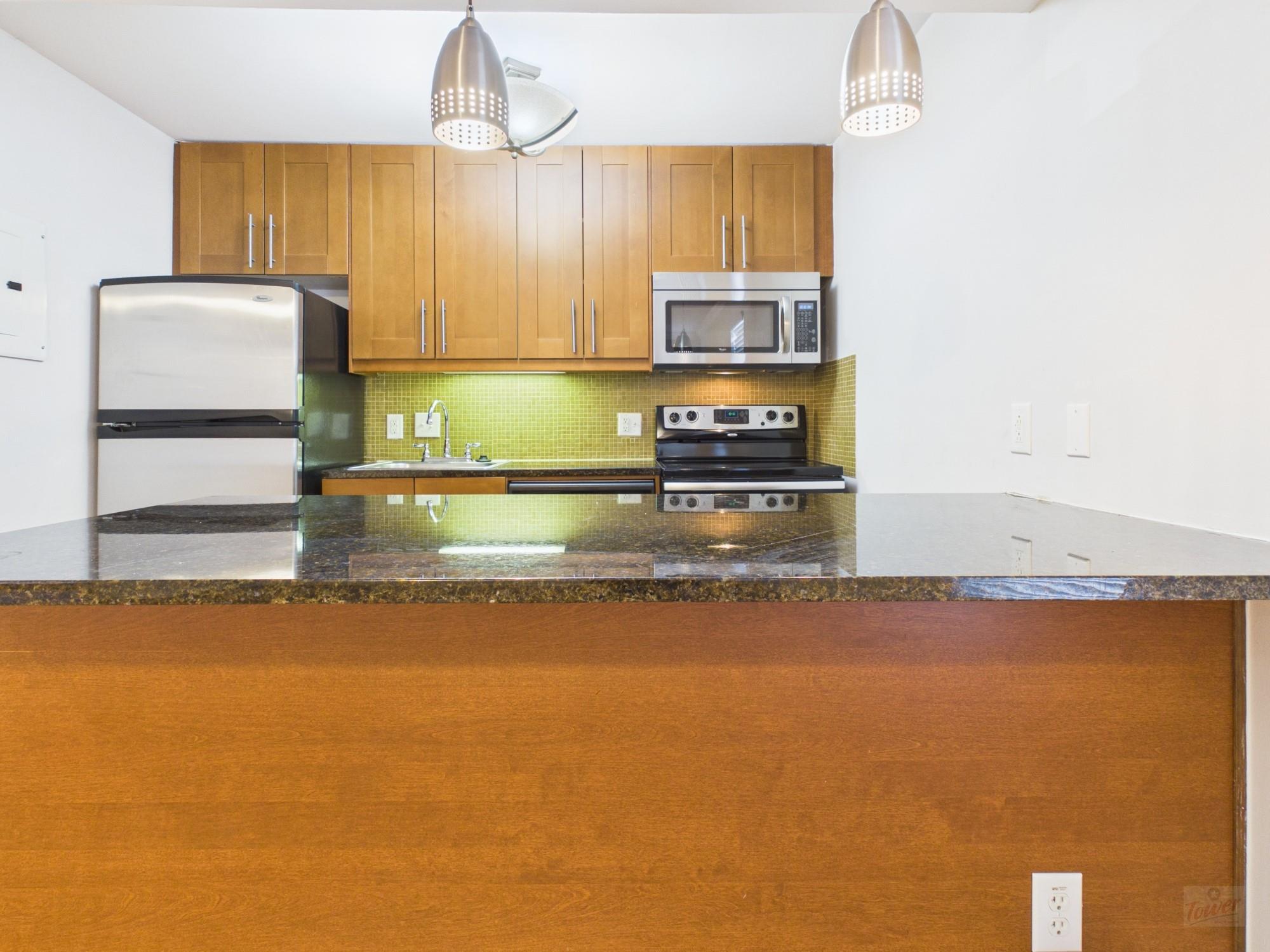 7685 Northcross Dr #500 Property Photo 1