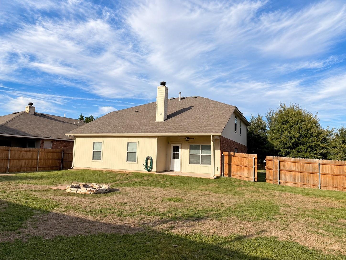 4517 Hees Ct Property Photo 2
