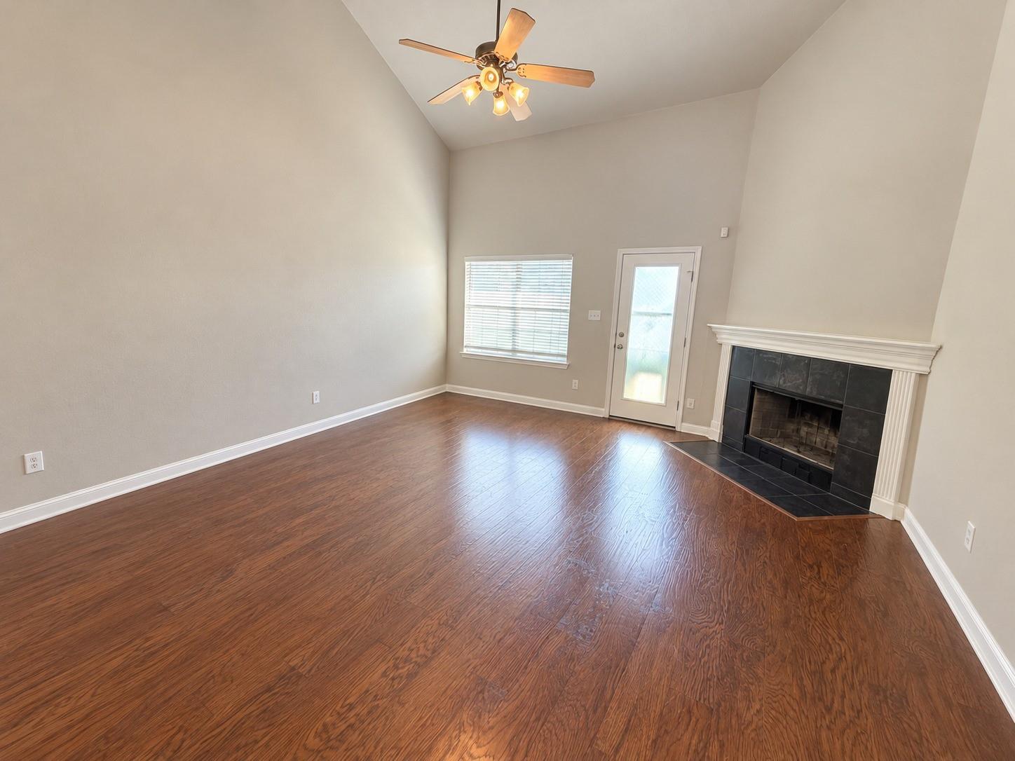 4517 Hees Ct Property Photo 5