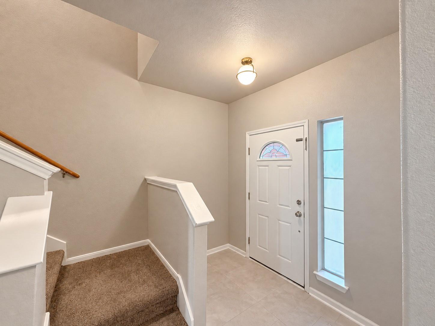 4517 Hees Ct Property Photo 6