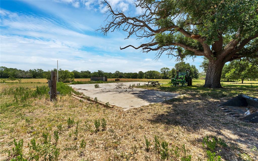 Property Photo 32